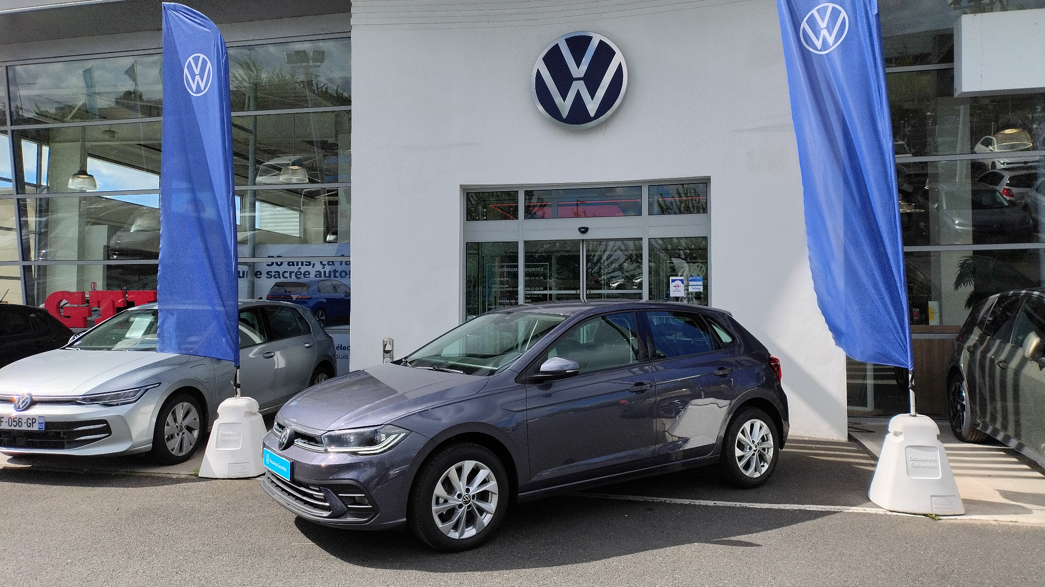 VOLKSWAGEN POLO