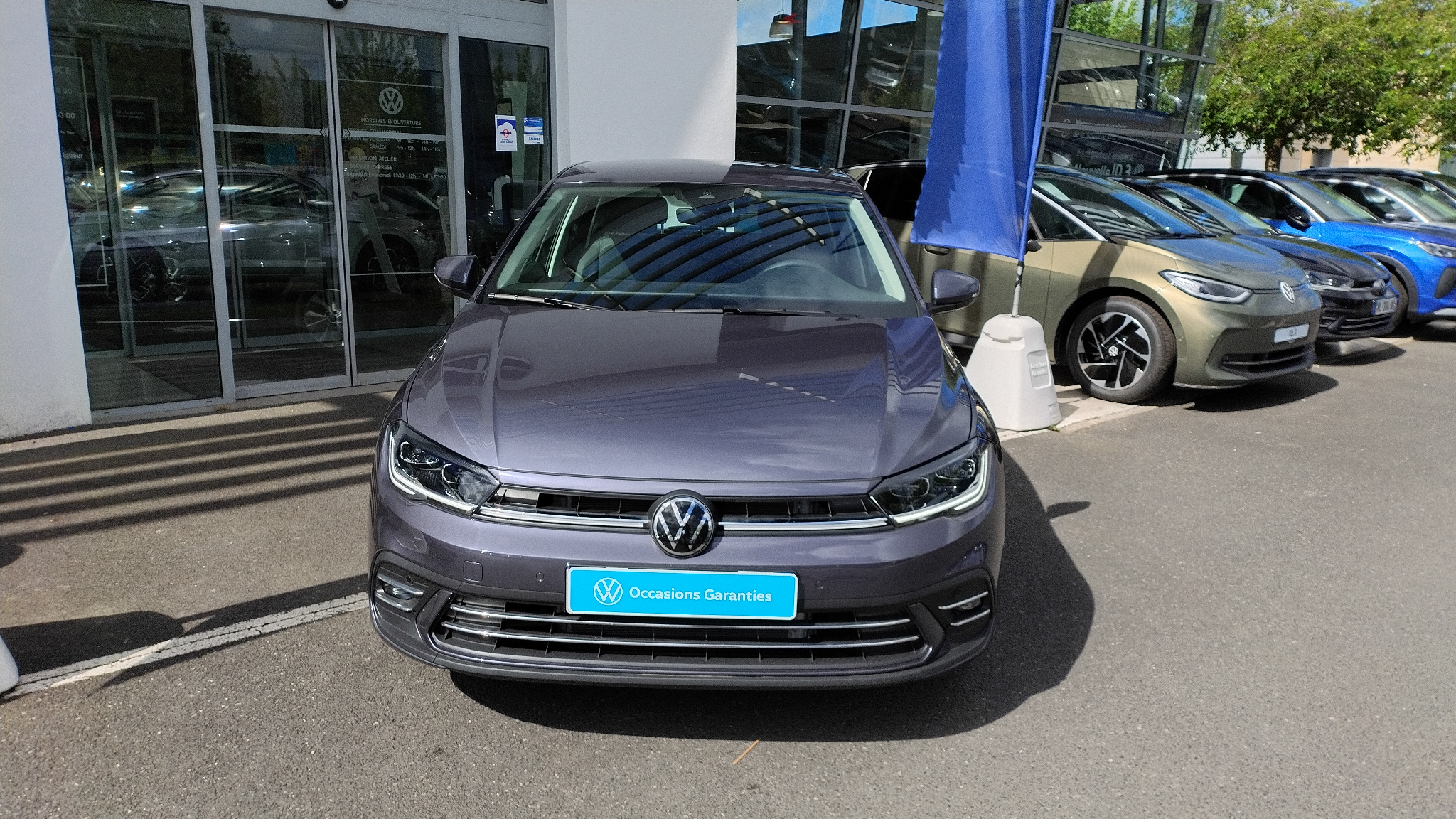 VOLKSWAGEN POLO