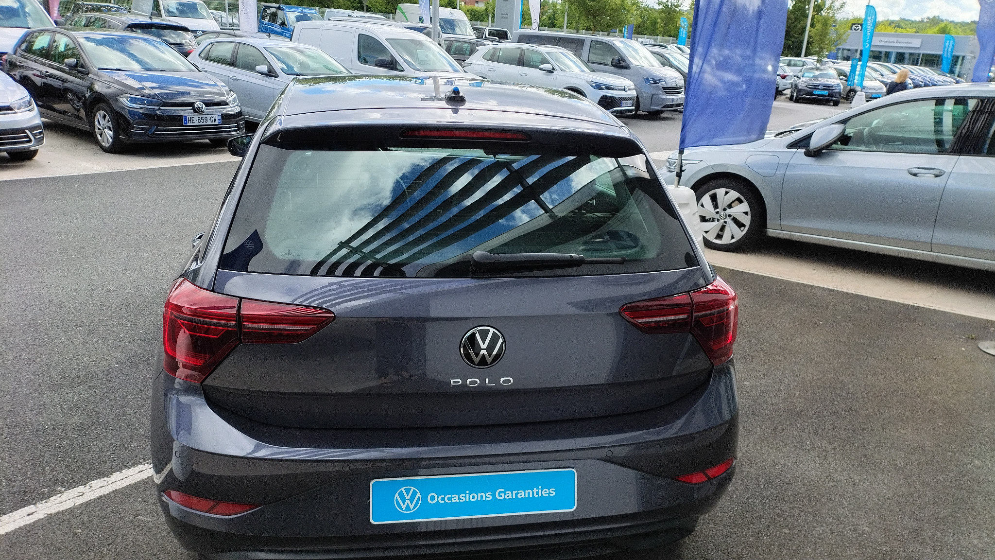 VOLKSWAGEN POLO