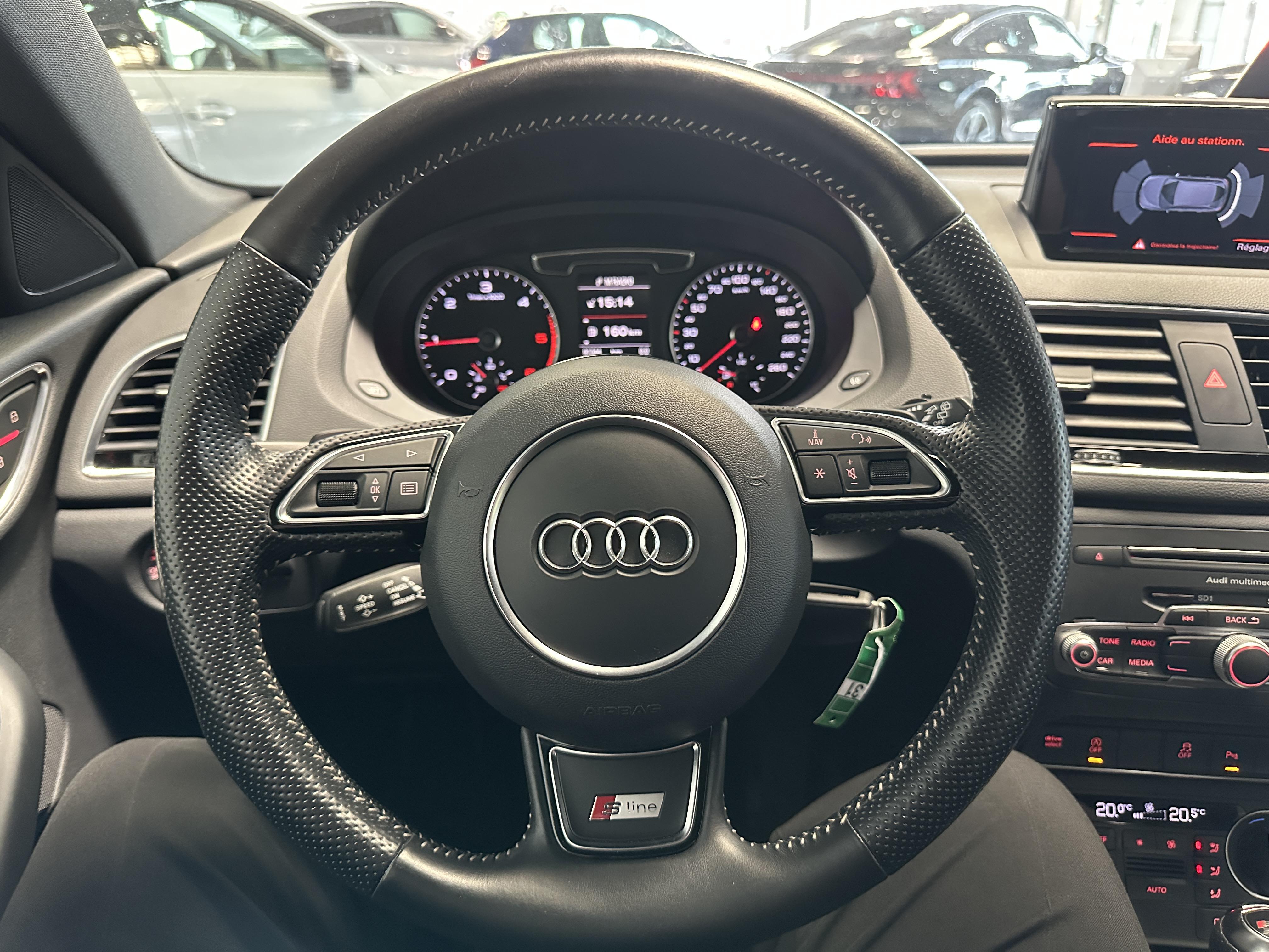AUDI Q3
