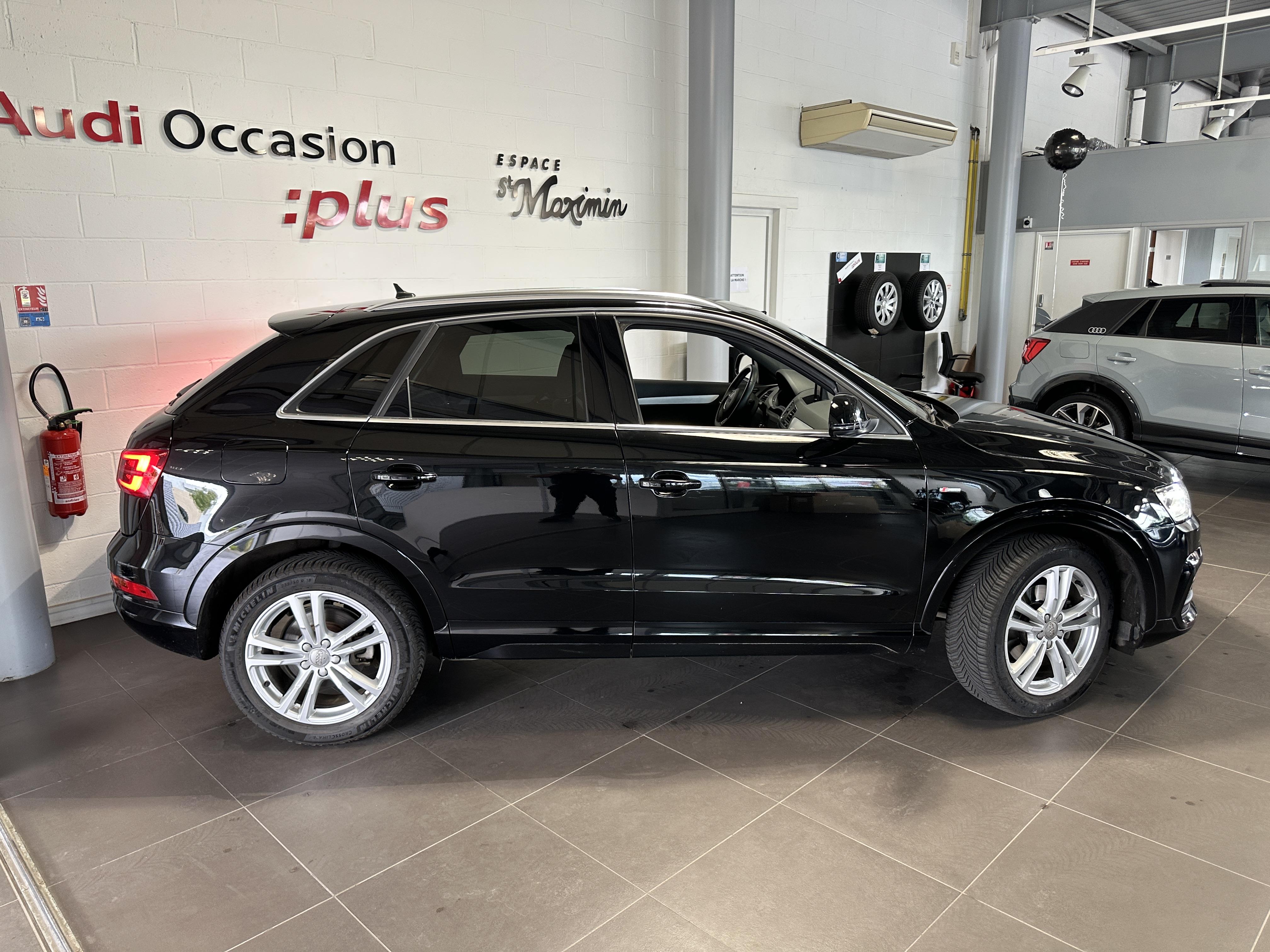 AUDI Q3