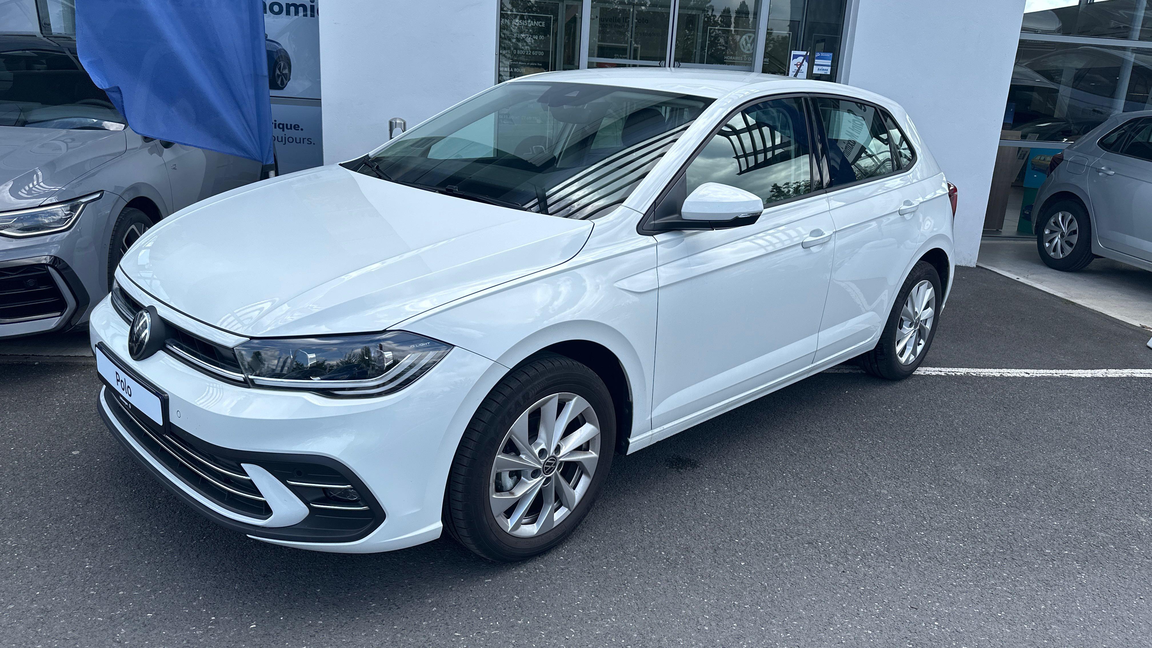 VOLKSWAGEN POLO