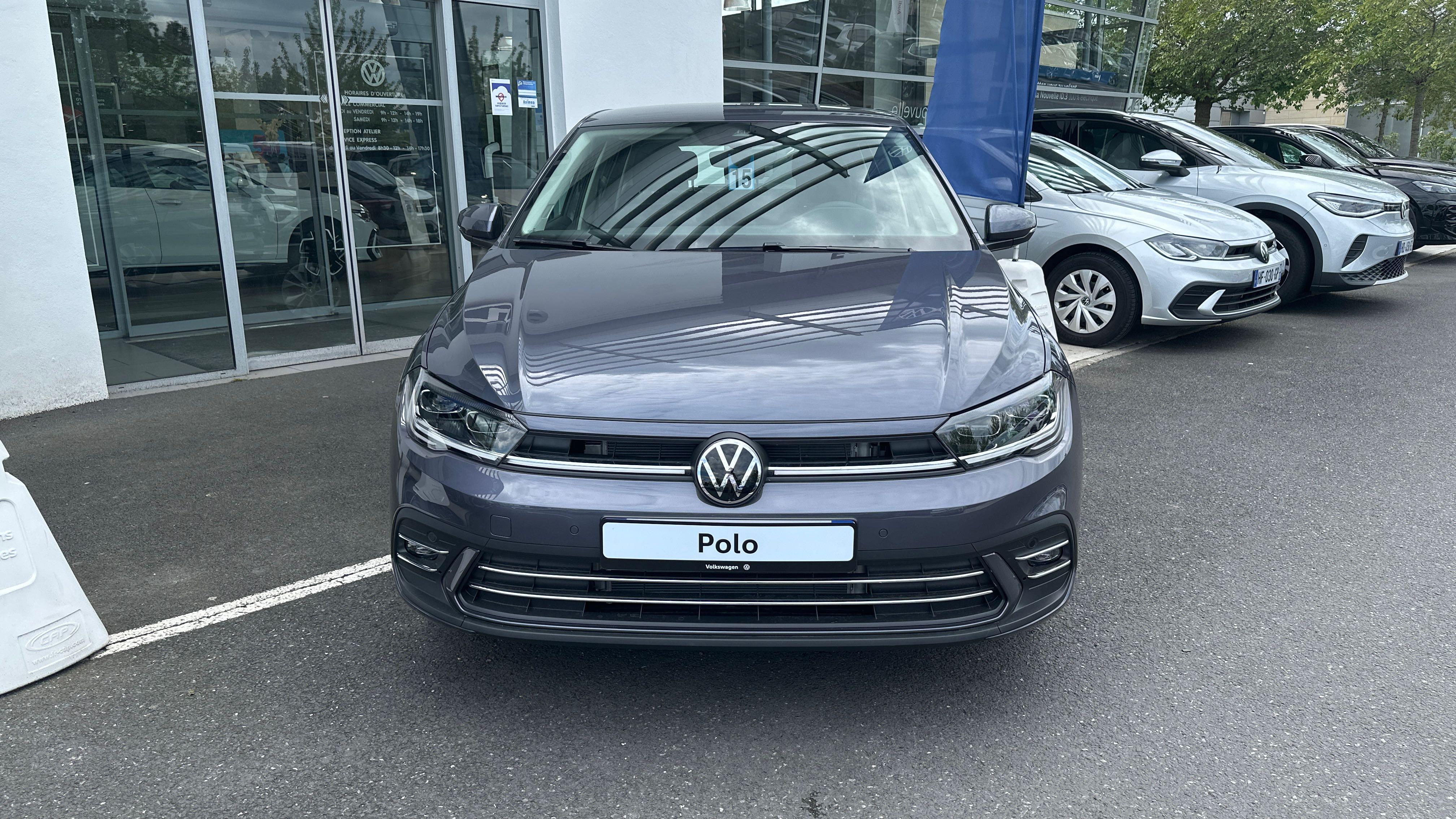 VOLKSWAGEN POLO