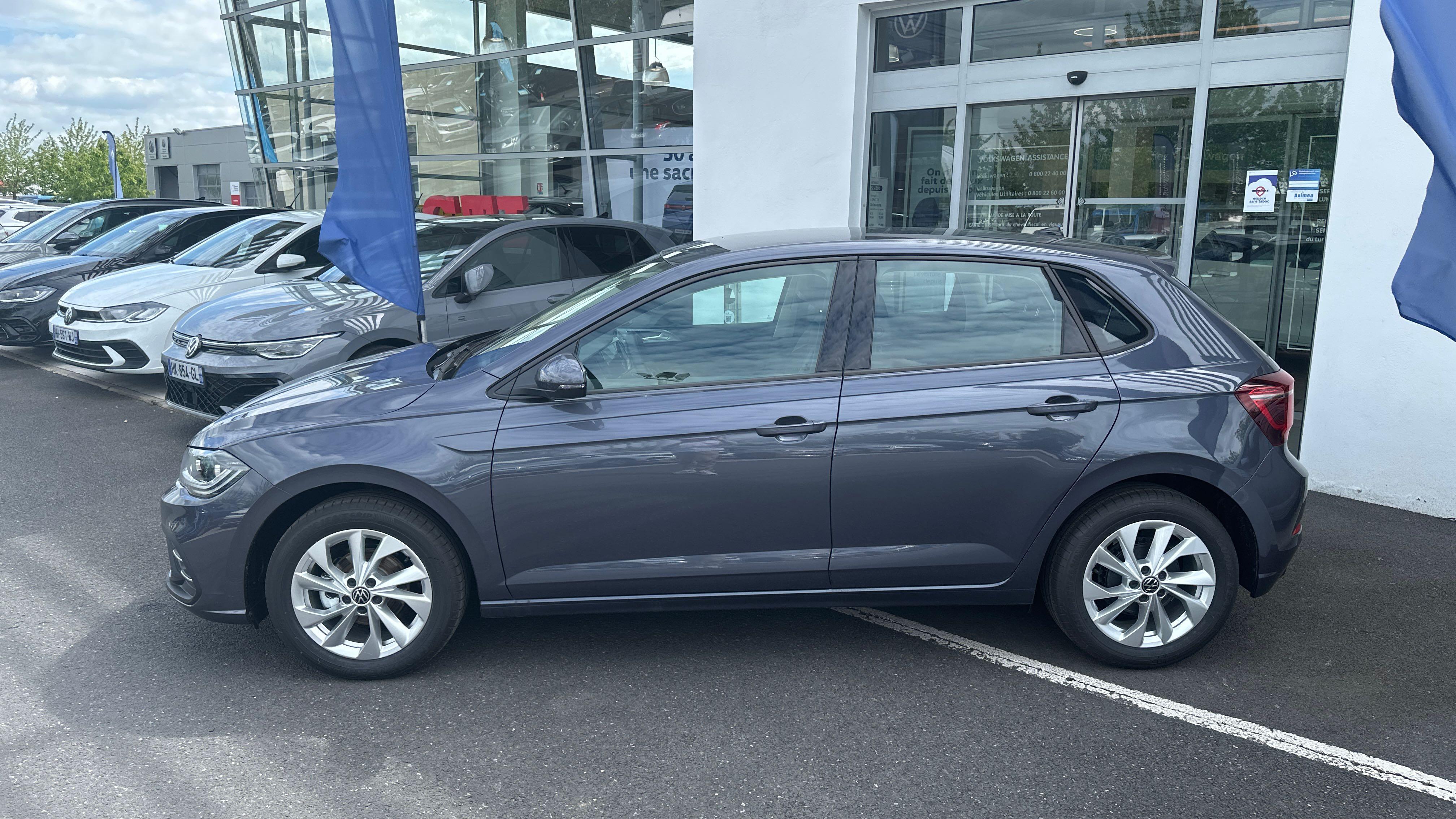 VOLKSWAGEN POLO