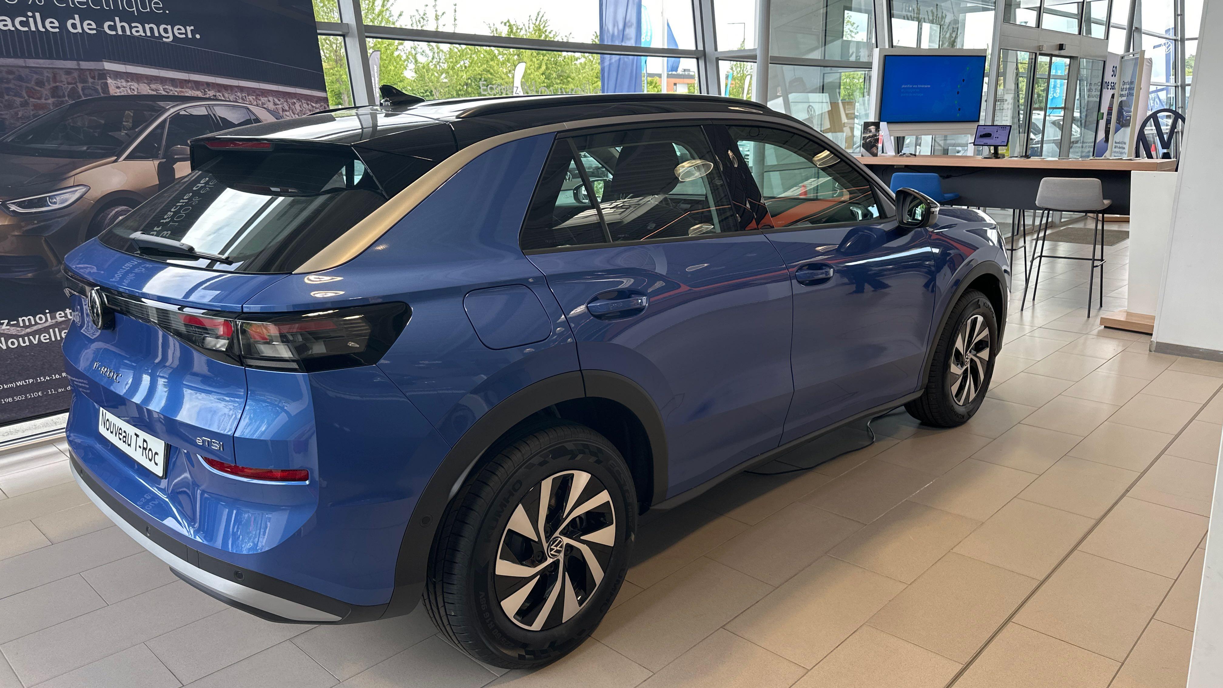 VOLKSWAGEN T-ROC