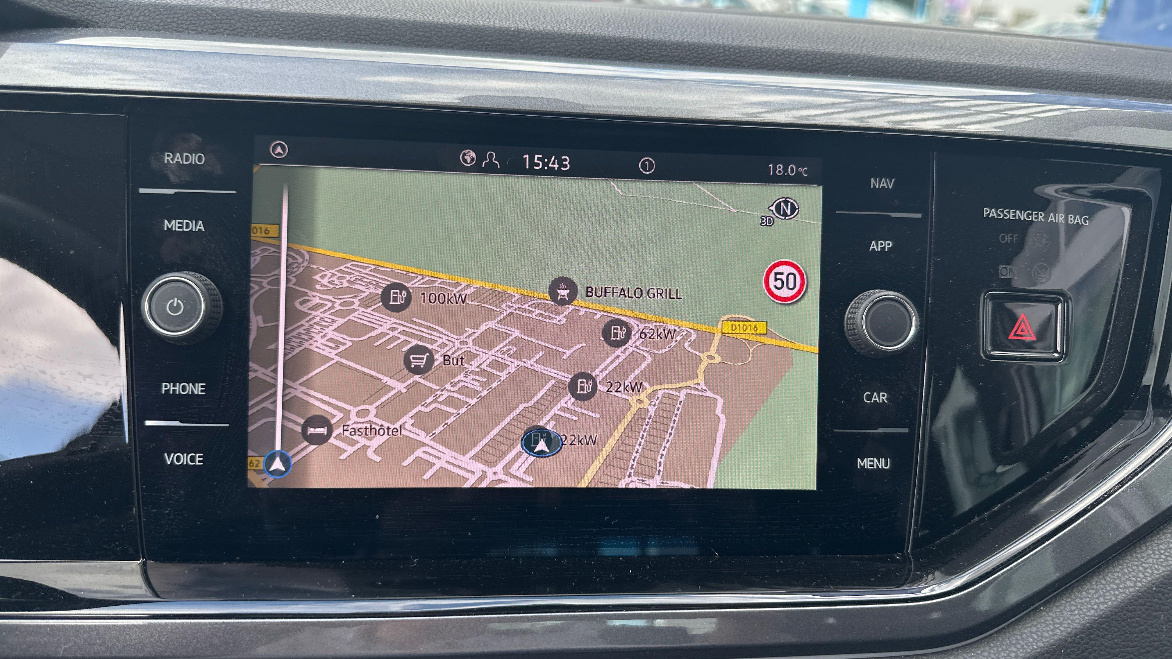 VOLKSWAGEN POLO