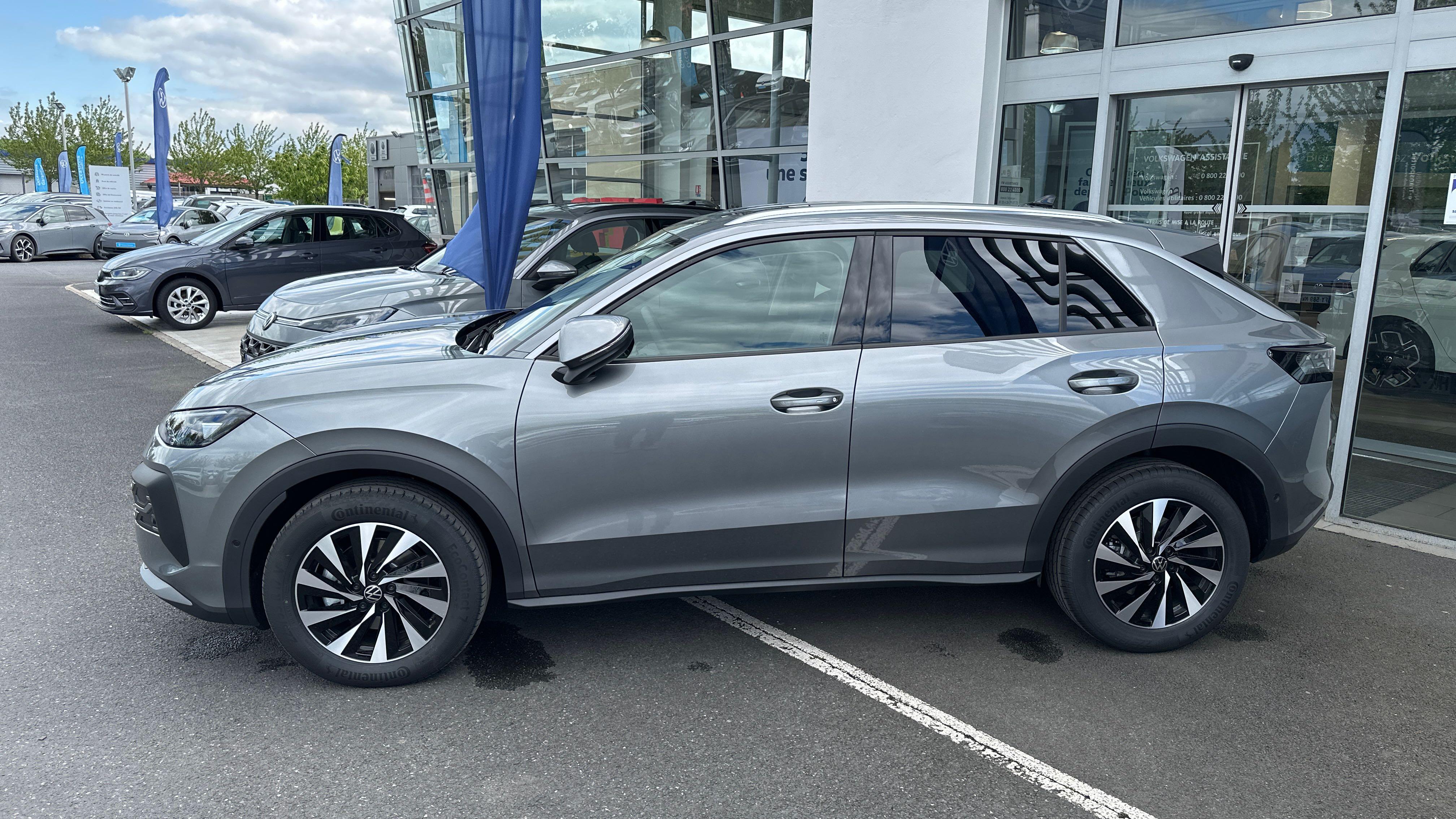 VOLKSWAGEN T-ROC
