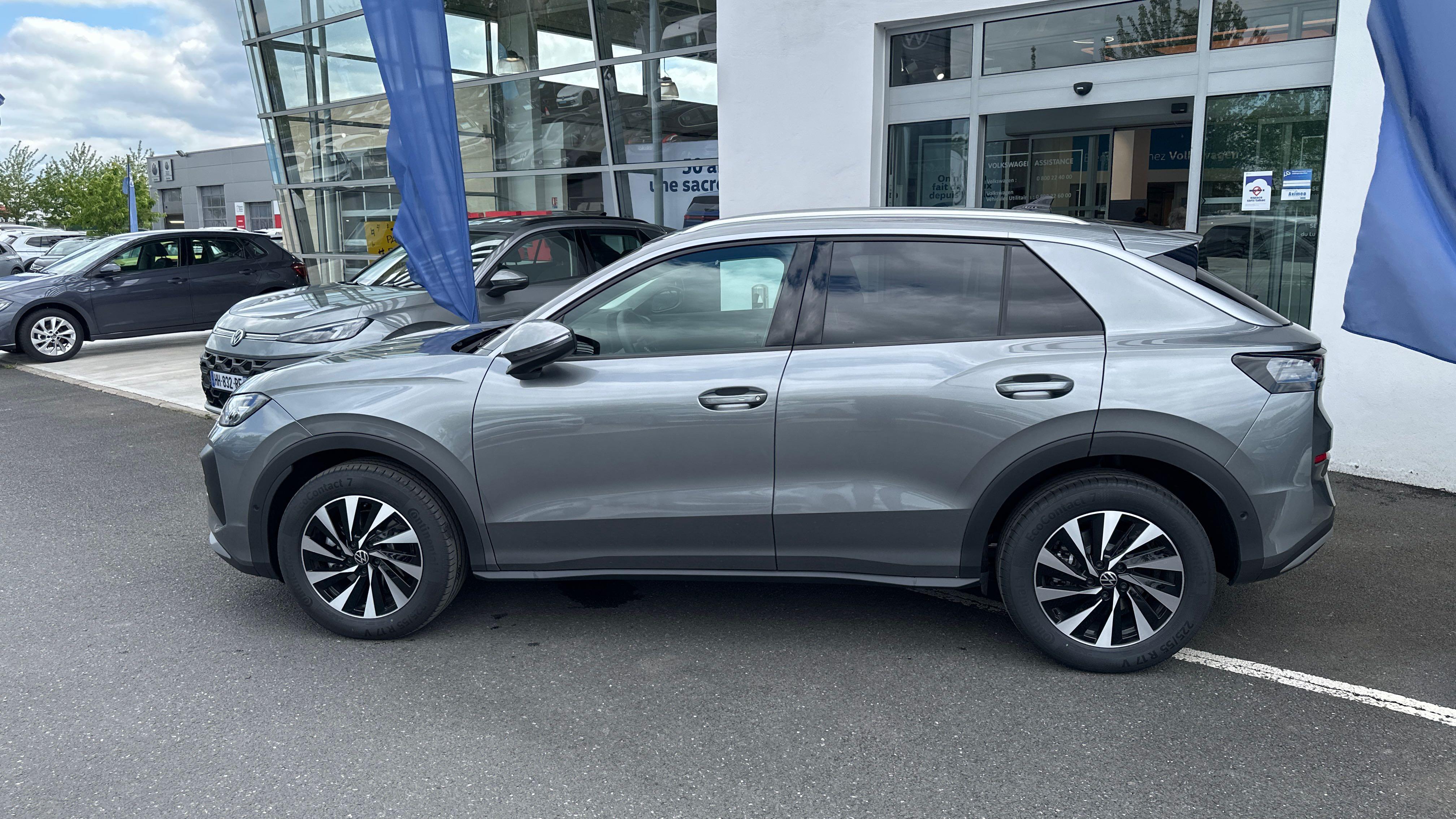 VOLKSWAGEN T-ROC