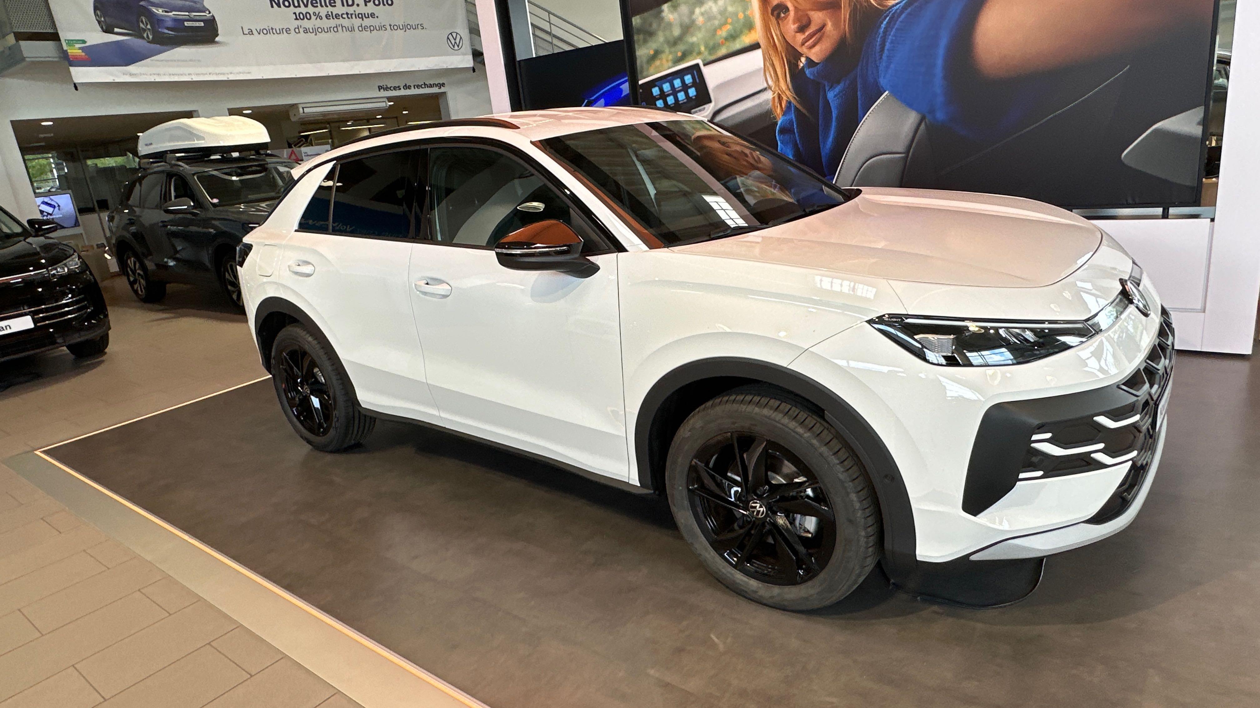 VOLKSWAGEN T-ROC