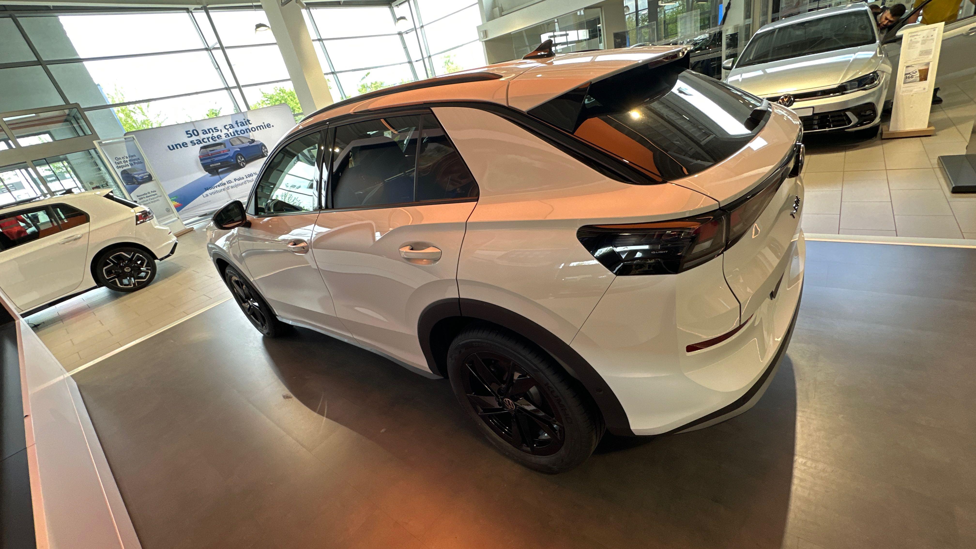 VOLKSWAGEN T-ROC