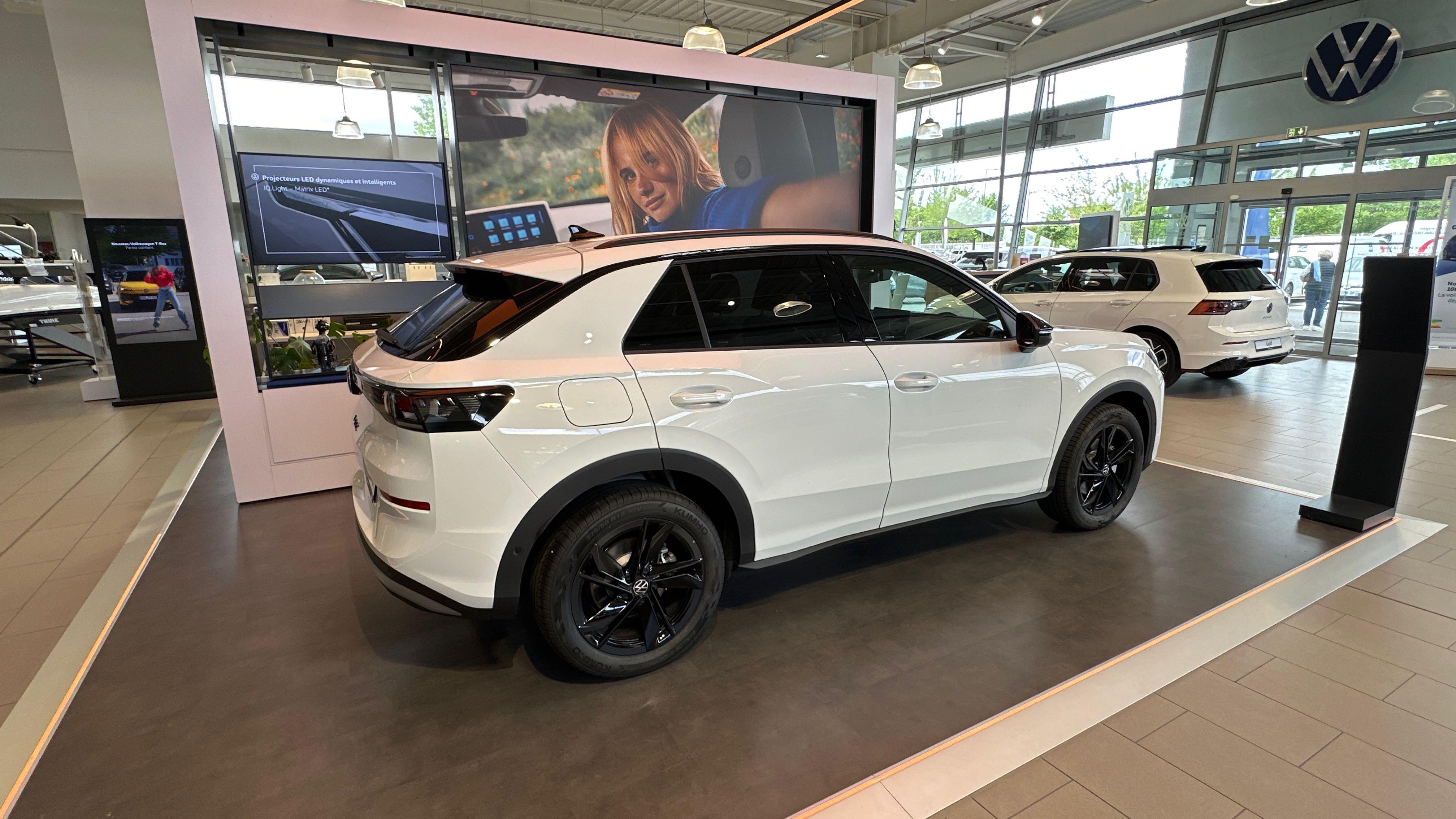 VOLKSWAGEN T-ROC