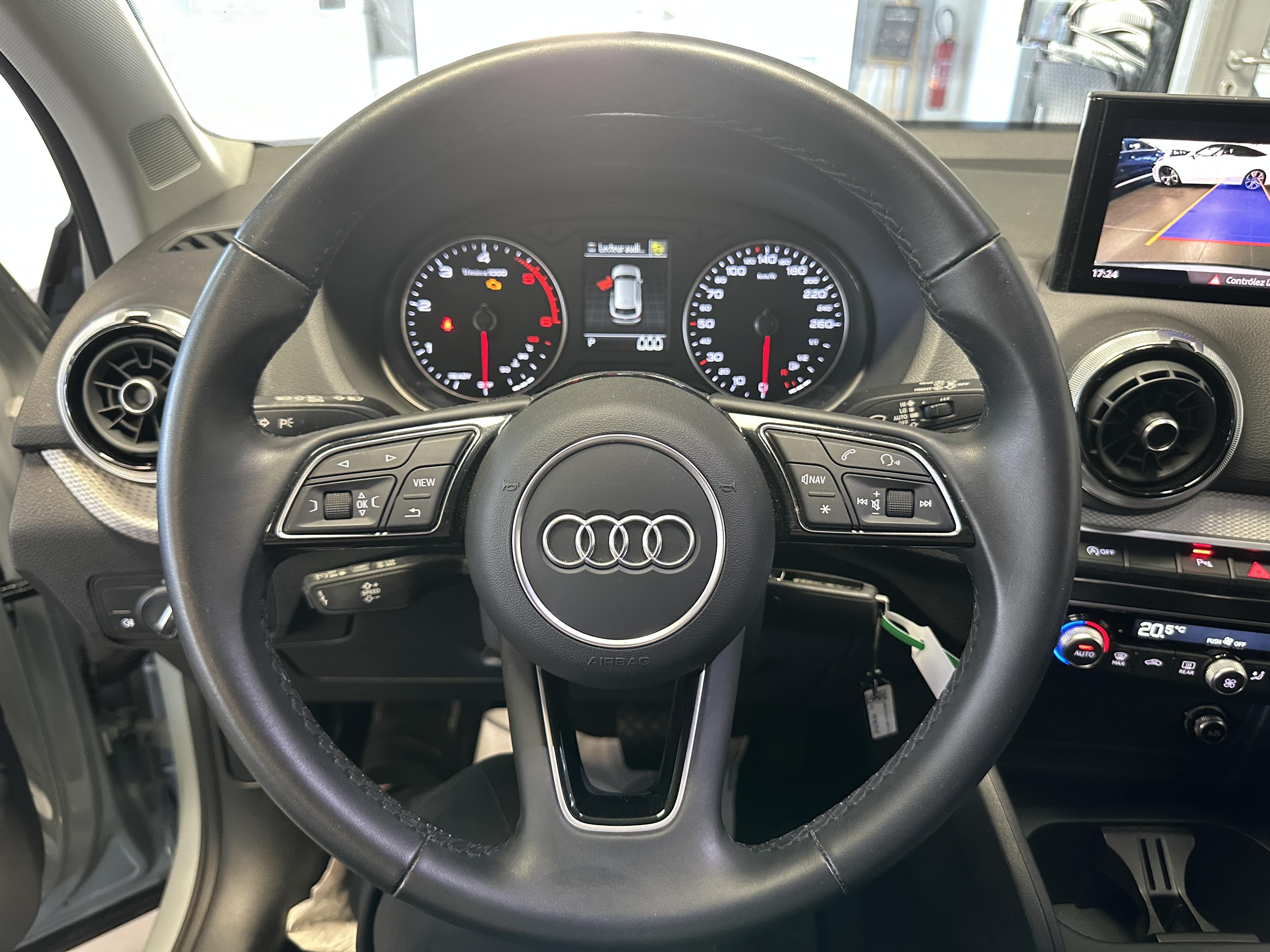 AUDI Q2