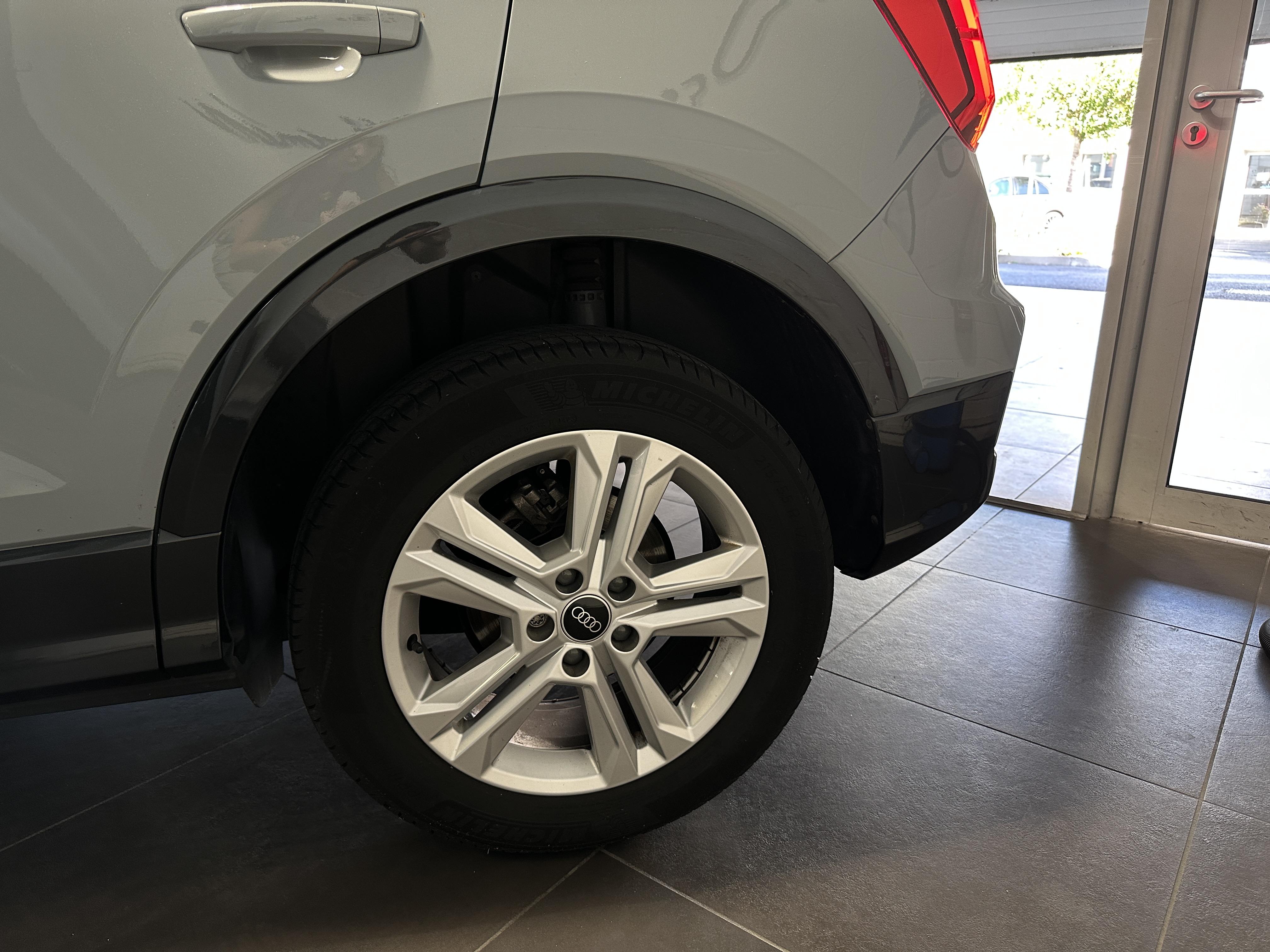 AUDI Q2