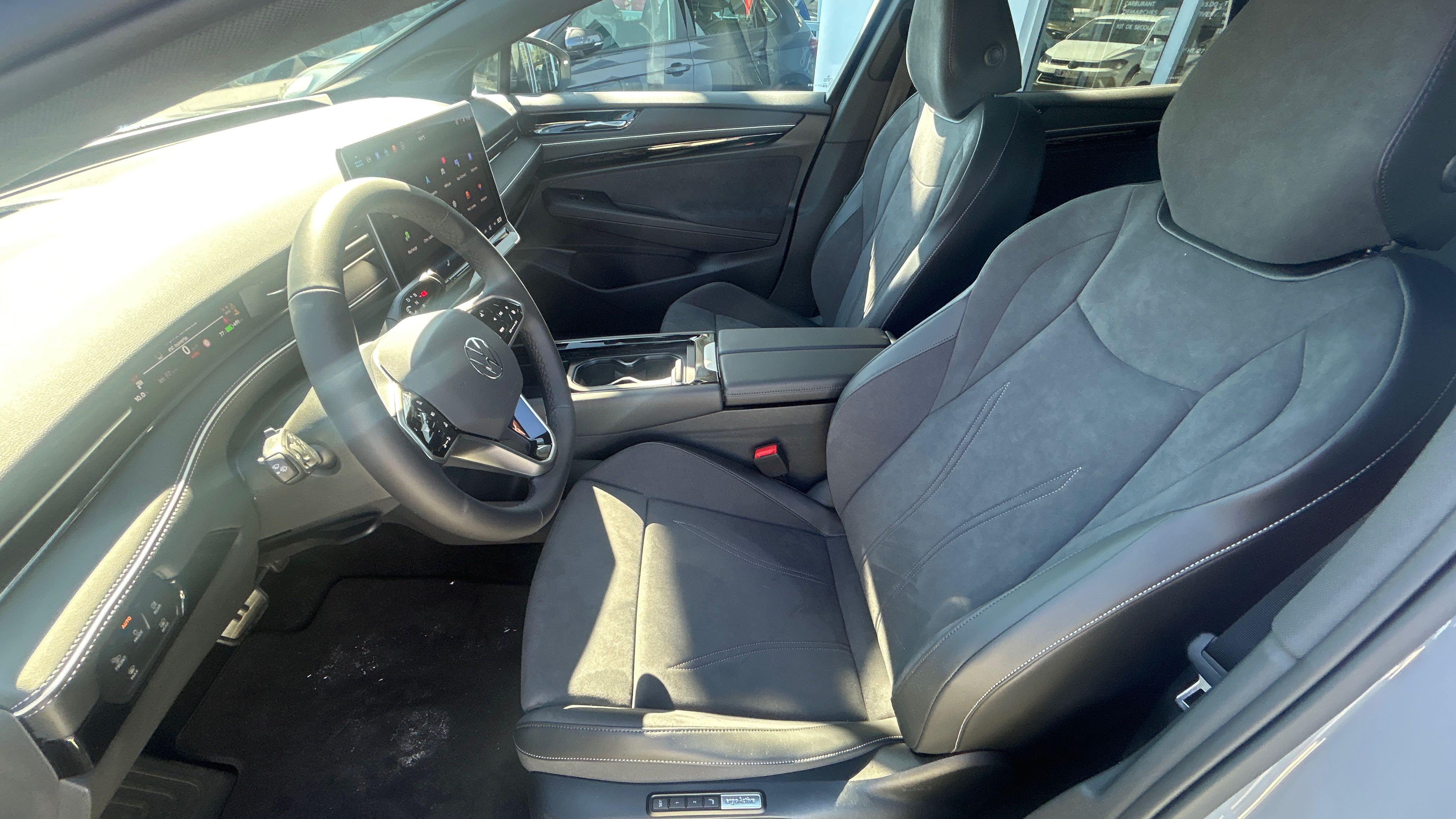 VOLKSWAGEN ID.7 TOURER