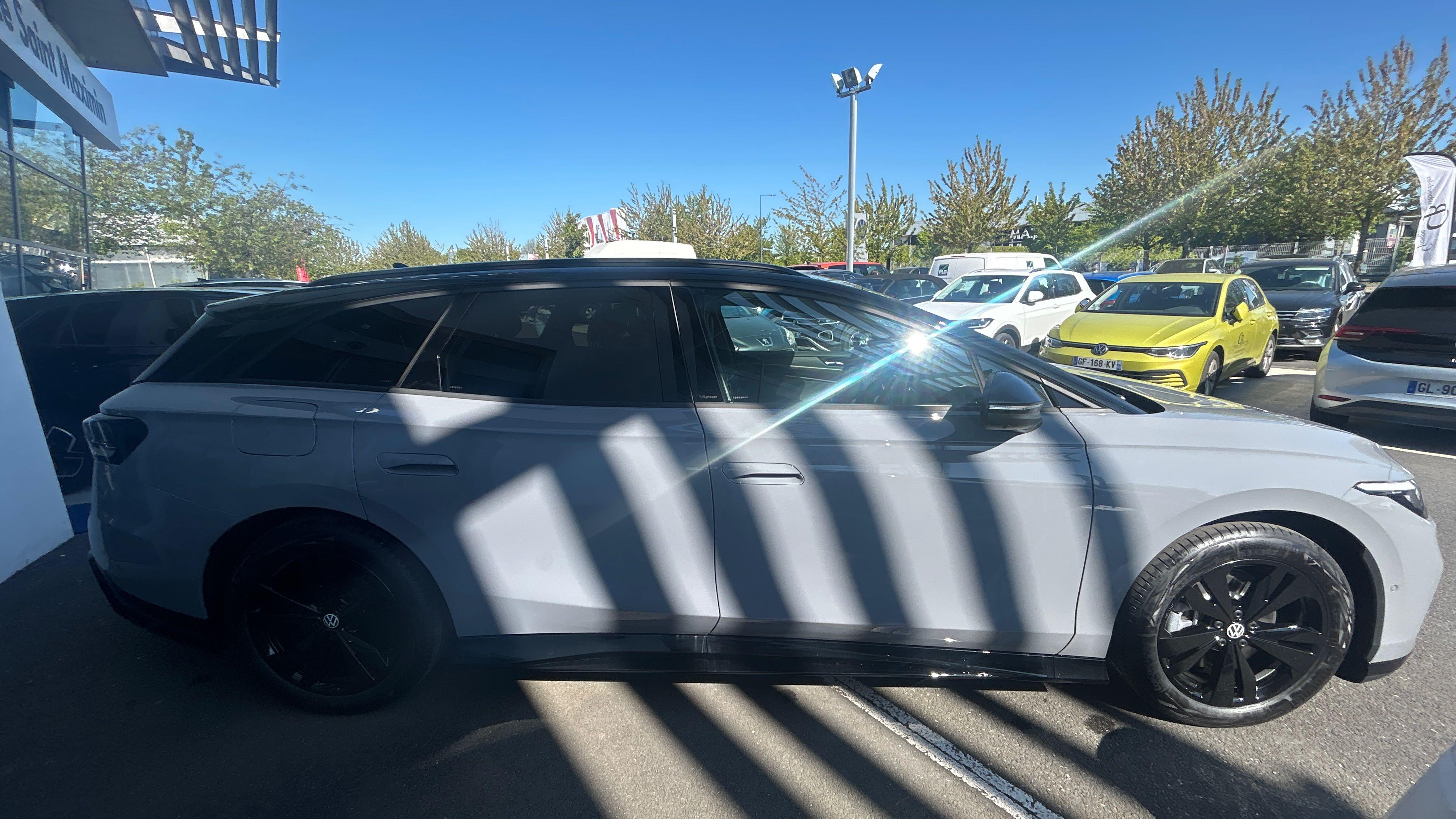 VOLKSWAGEN ID.7 TOURER