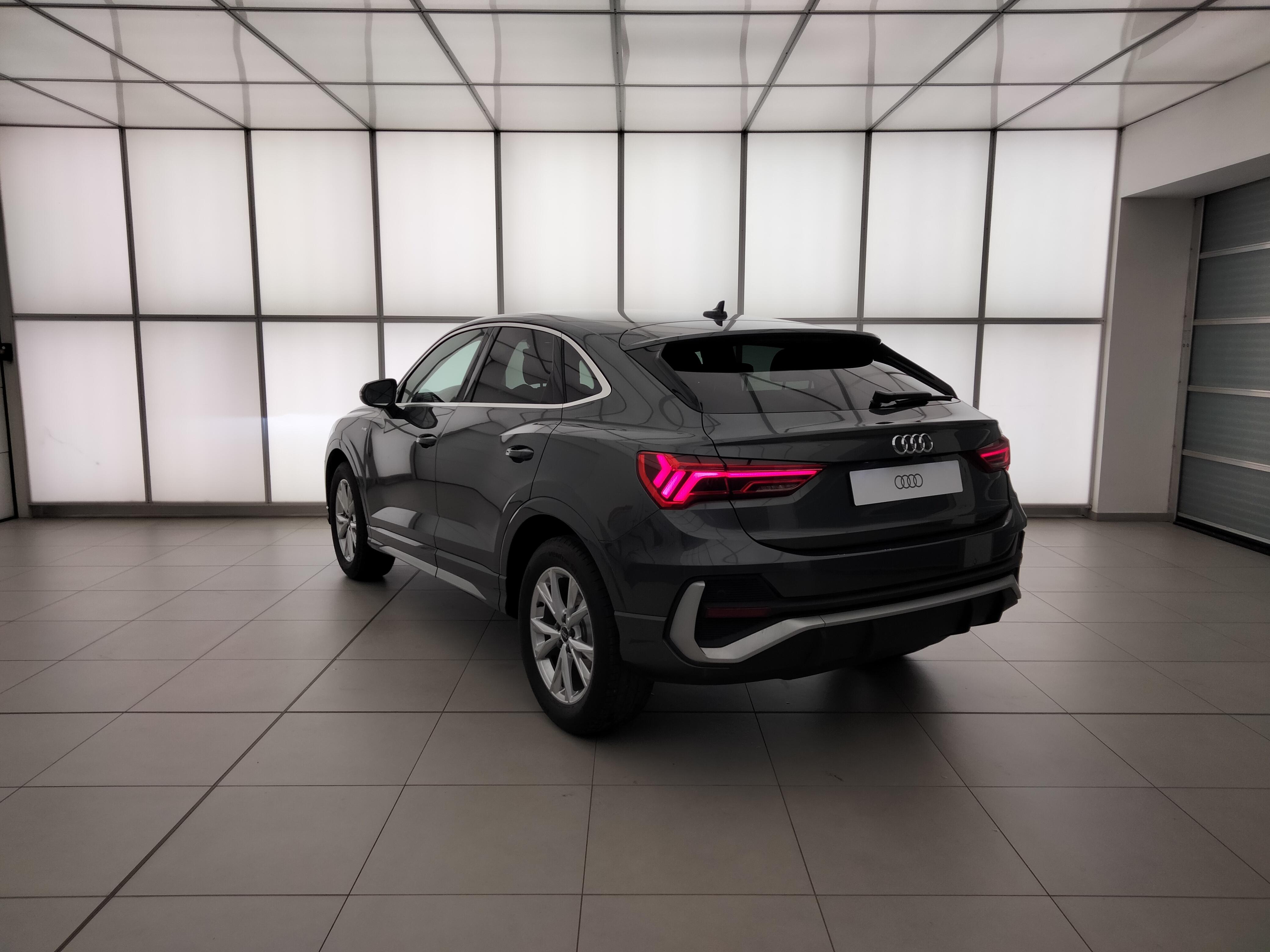 AUDI Q3 SPORTBACK