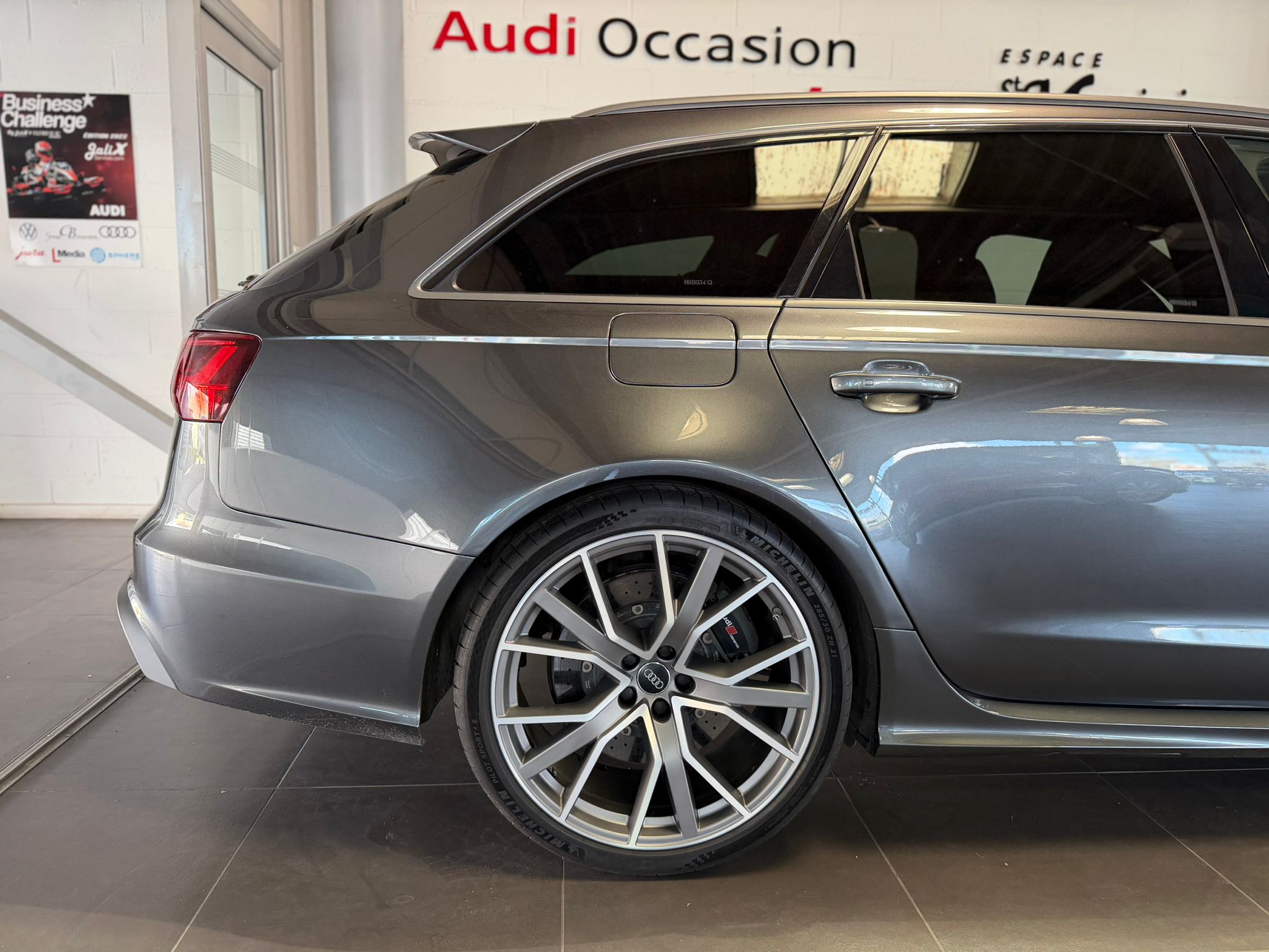 AUDI RS6 AVANT