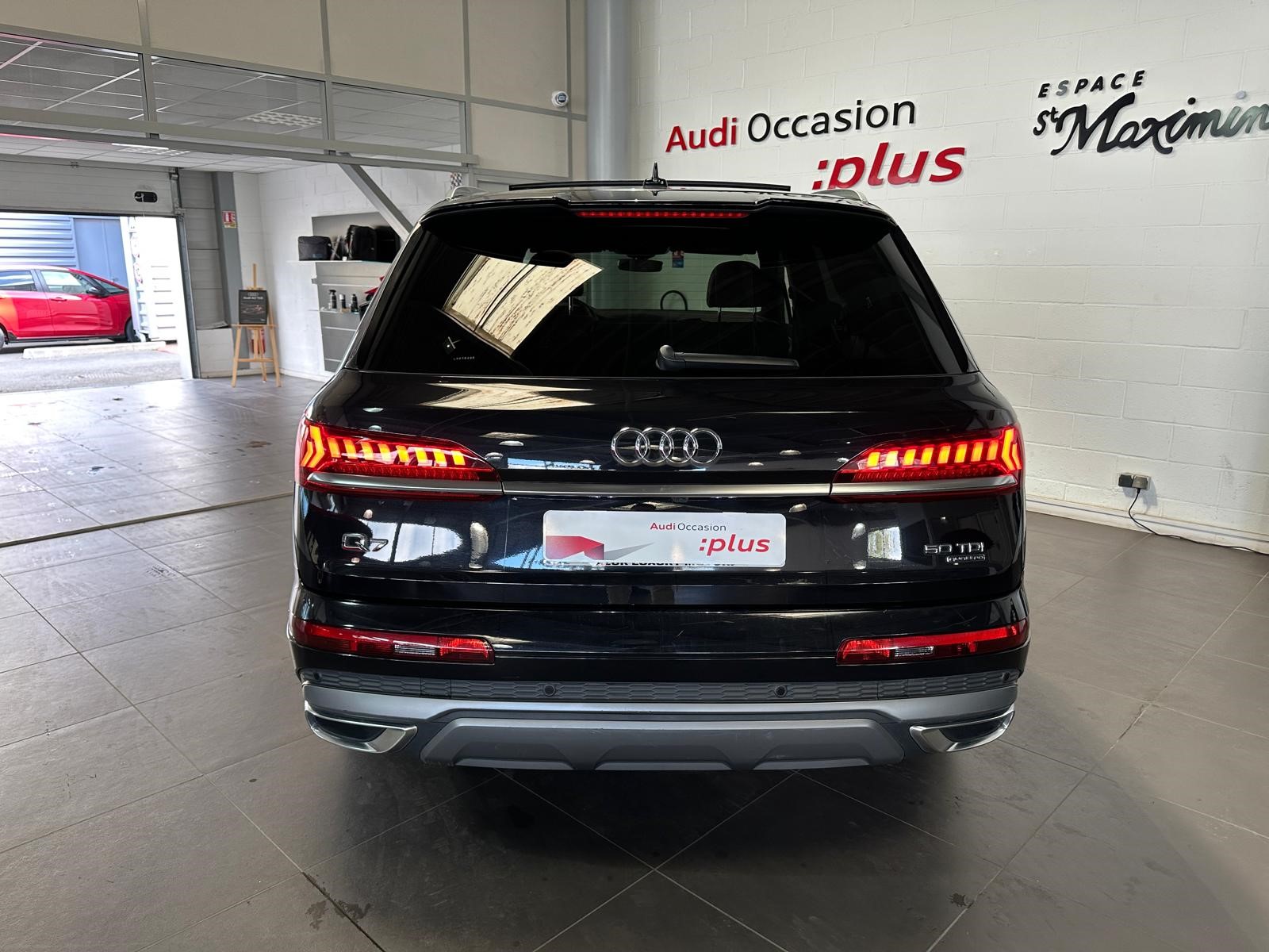 AUDI Q7