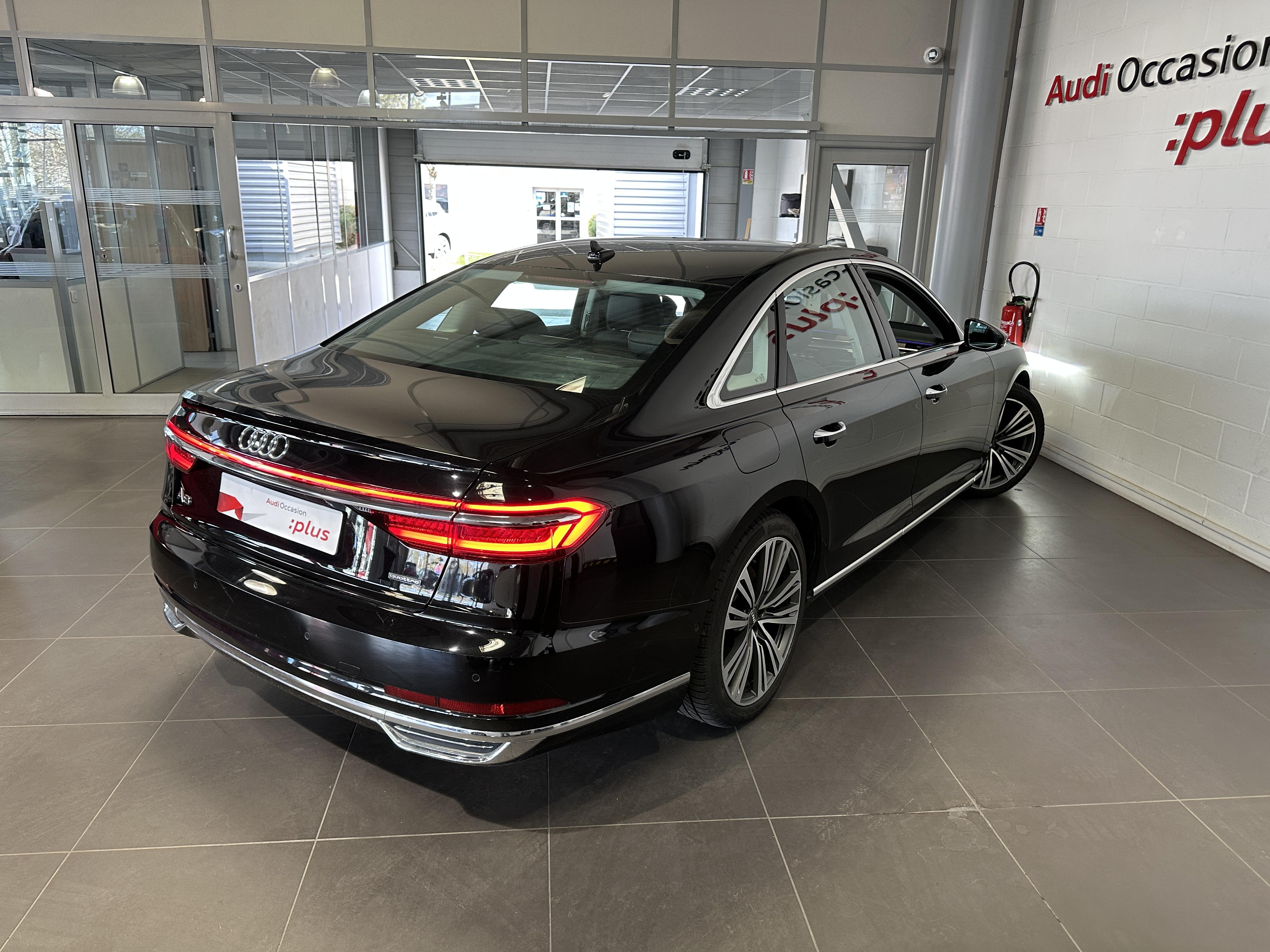AUDI A8