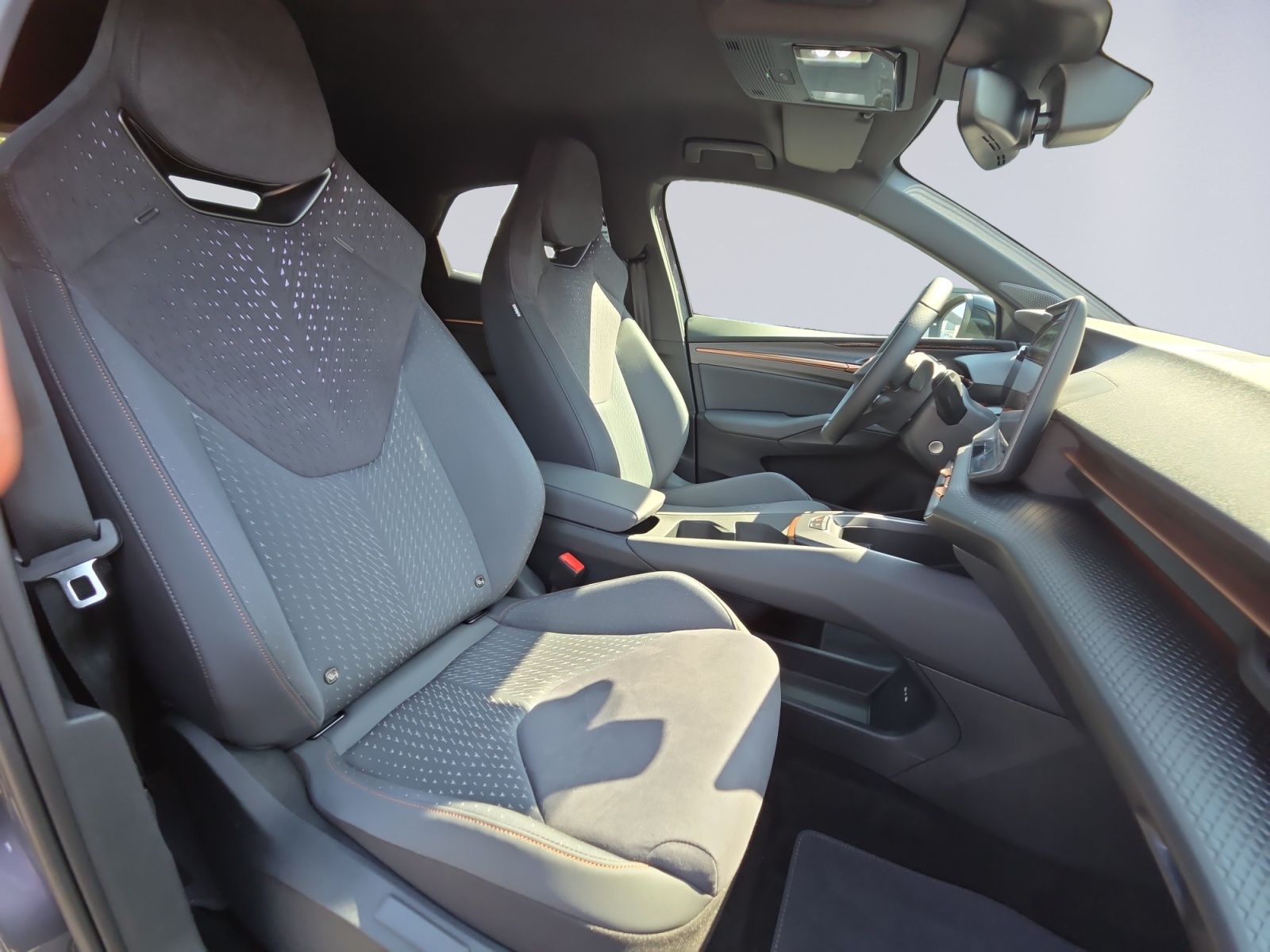 CUPRA RAVAL