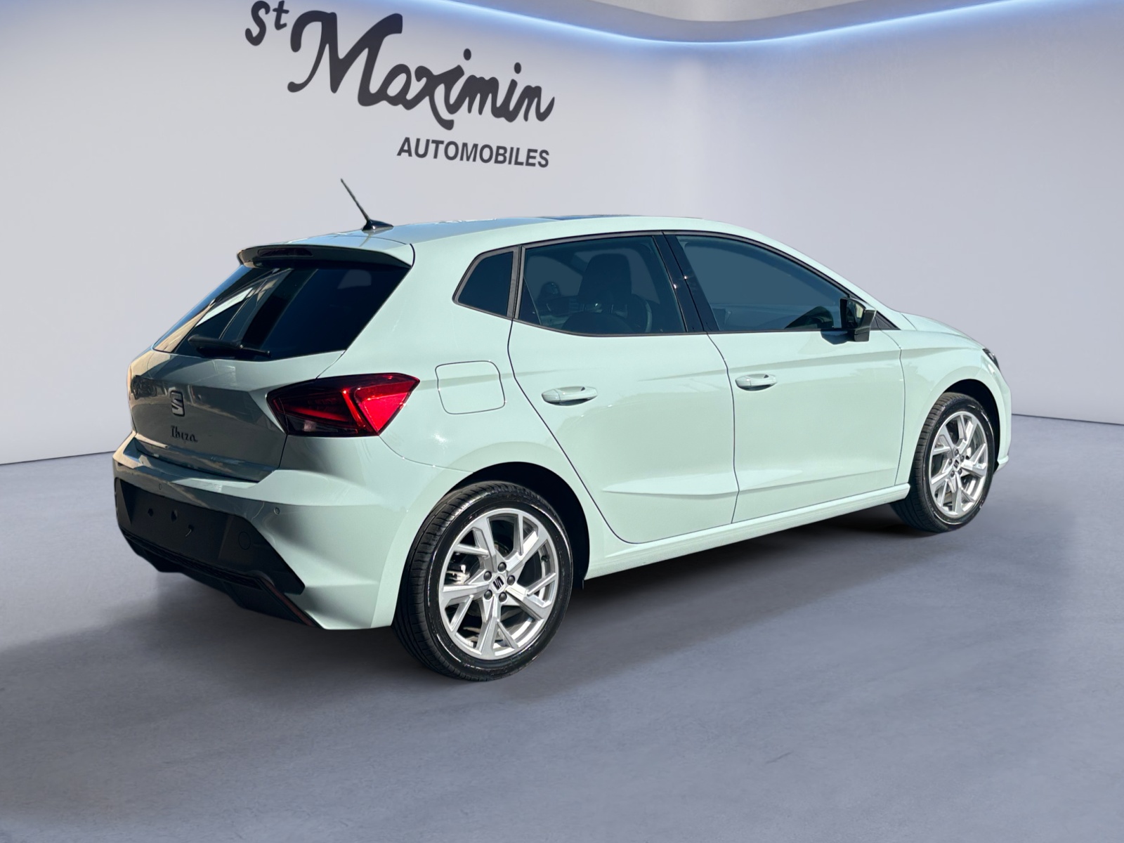 SEAT IBIZA
