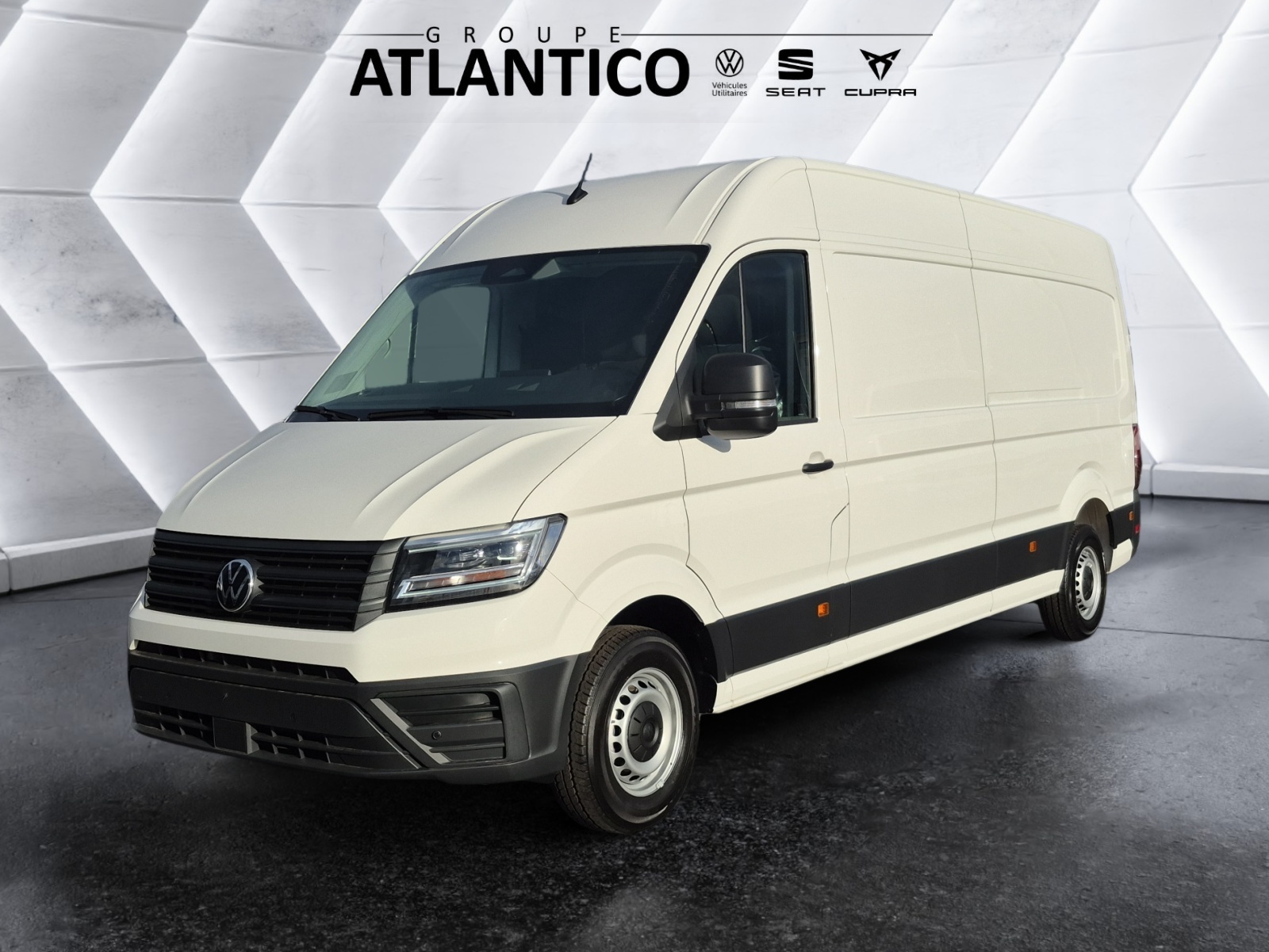 VOLKSWAGEN UTILITAIRES CRAFTER VAN (04/2024) — CRAFTER VAN 35 L4H3 2.0 TDI 177 CH BVA8