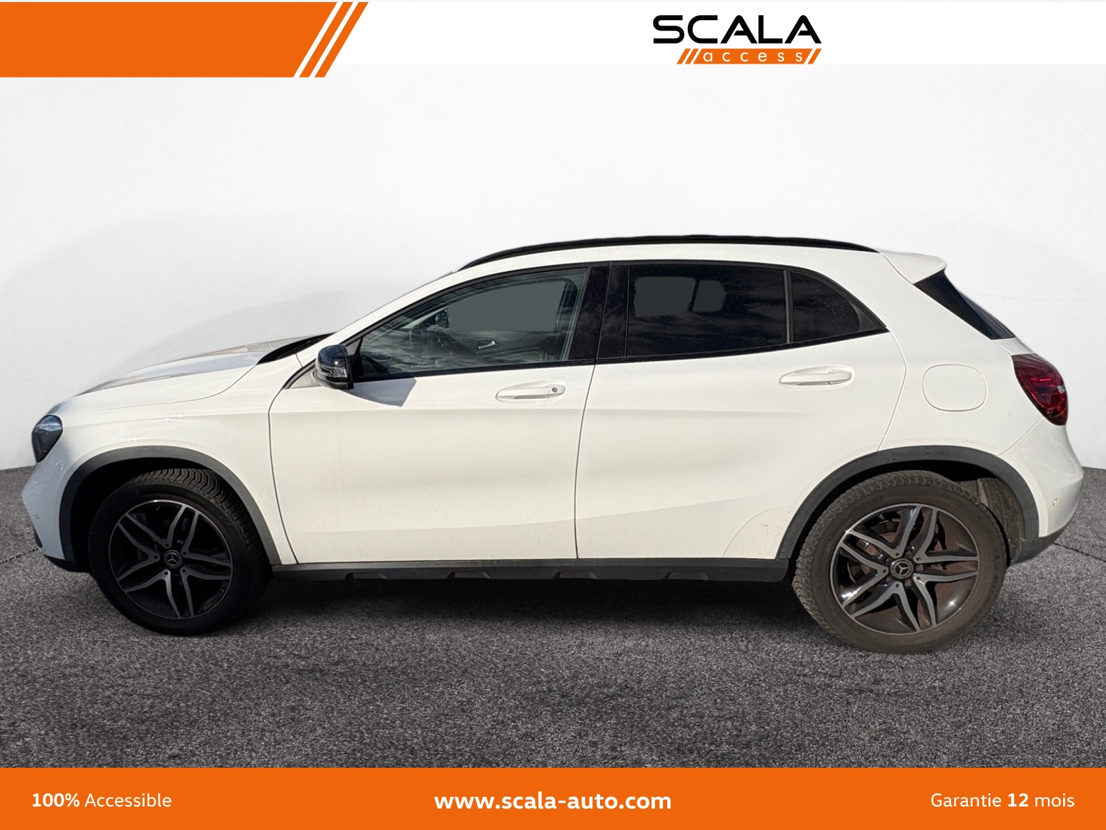 MERCEDES GLA PROFIL+GAUCHE