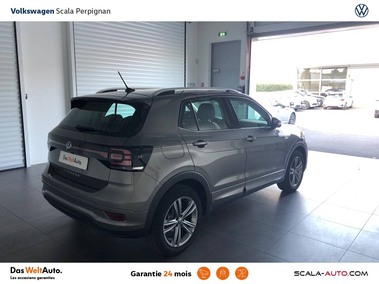 AUDI T CROSS