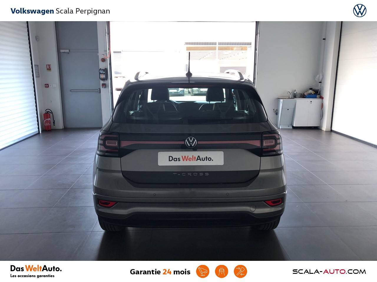 AUDI T CROSS