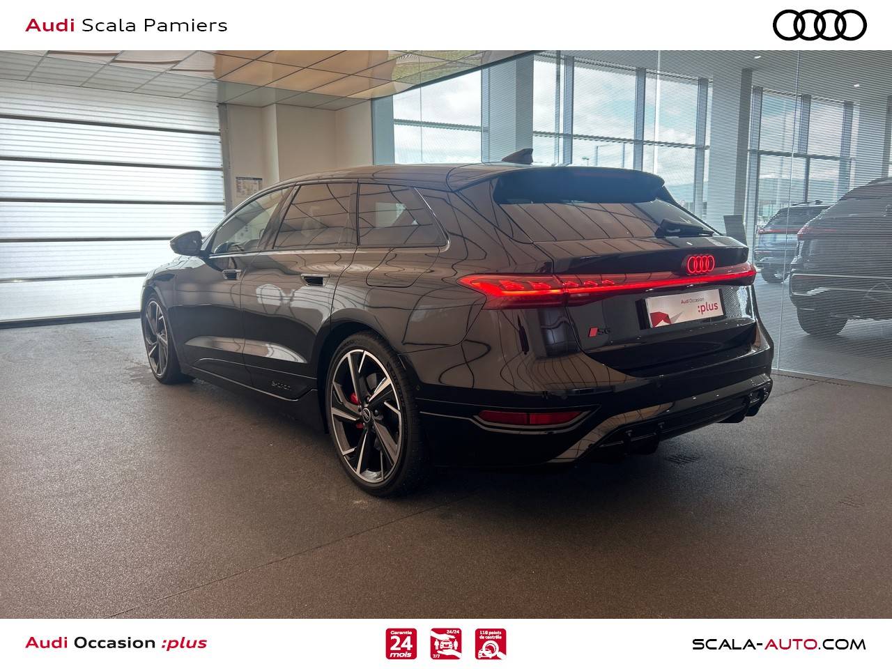 AUDI S6+E TRON+AVANT