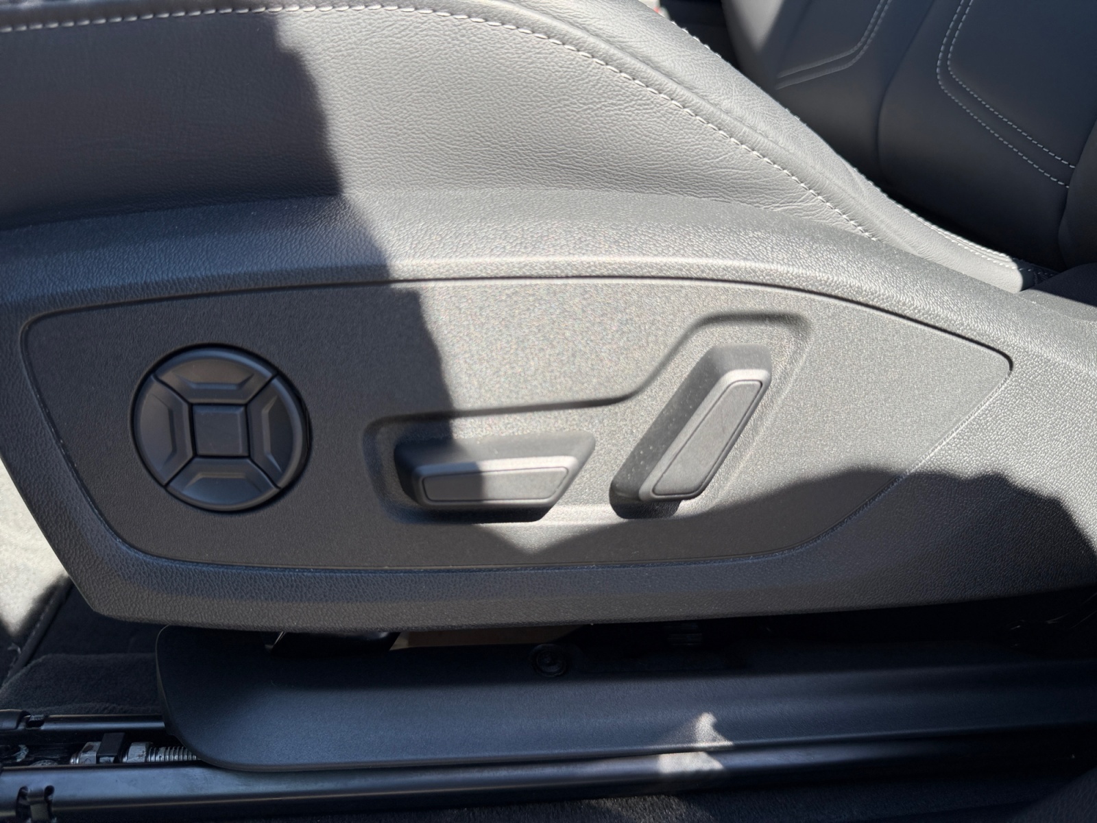 AUDI Q3 PROFIL+DROIT