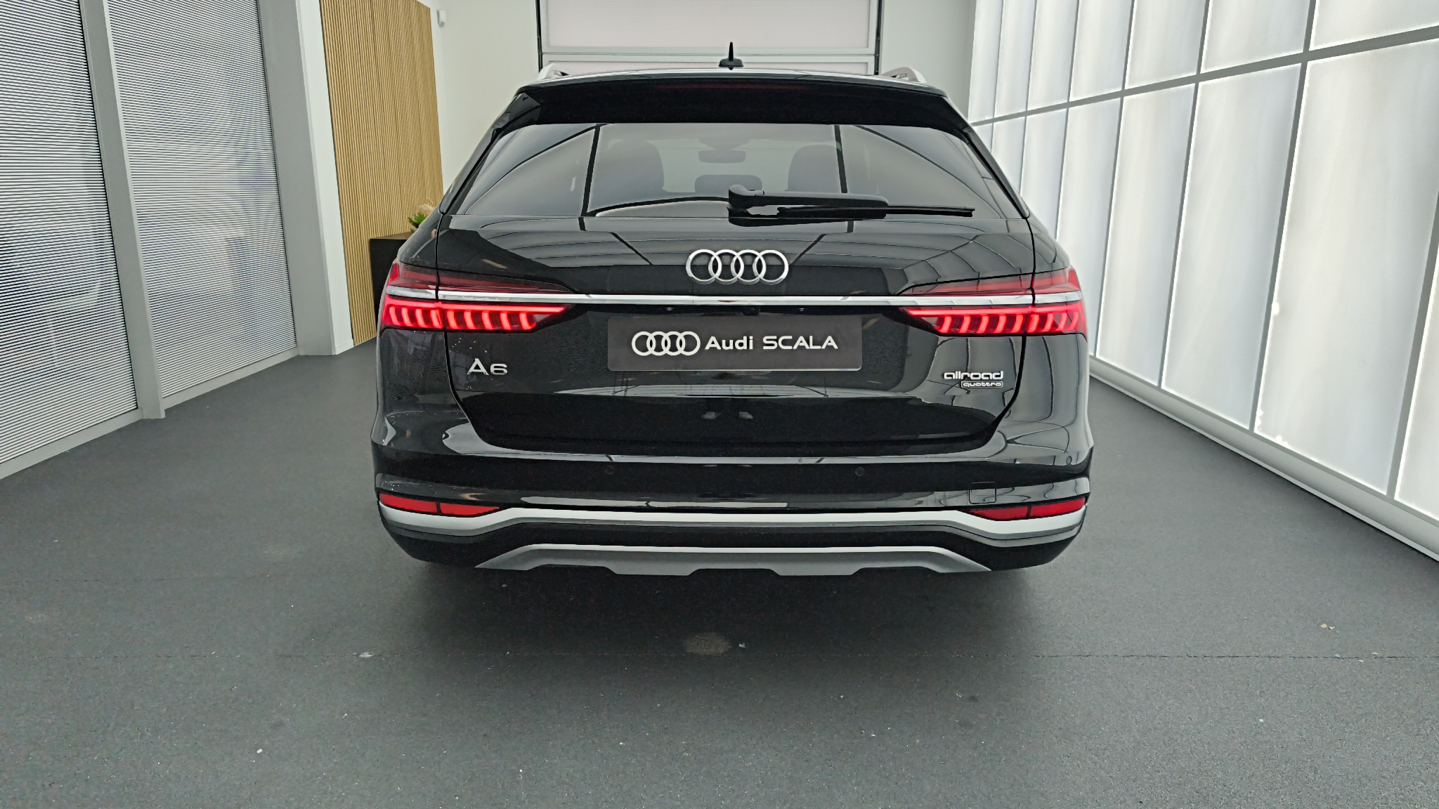 AUDI A6+ALLROAD FACE+ARRIERE