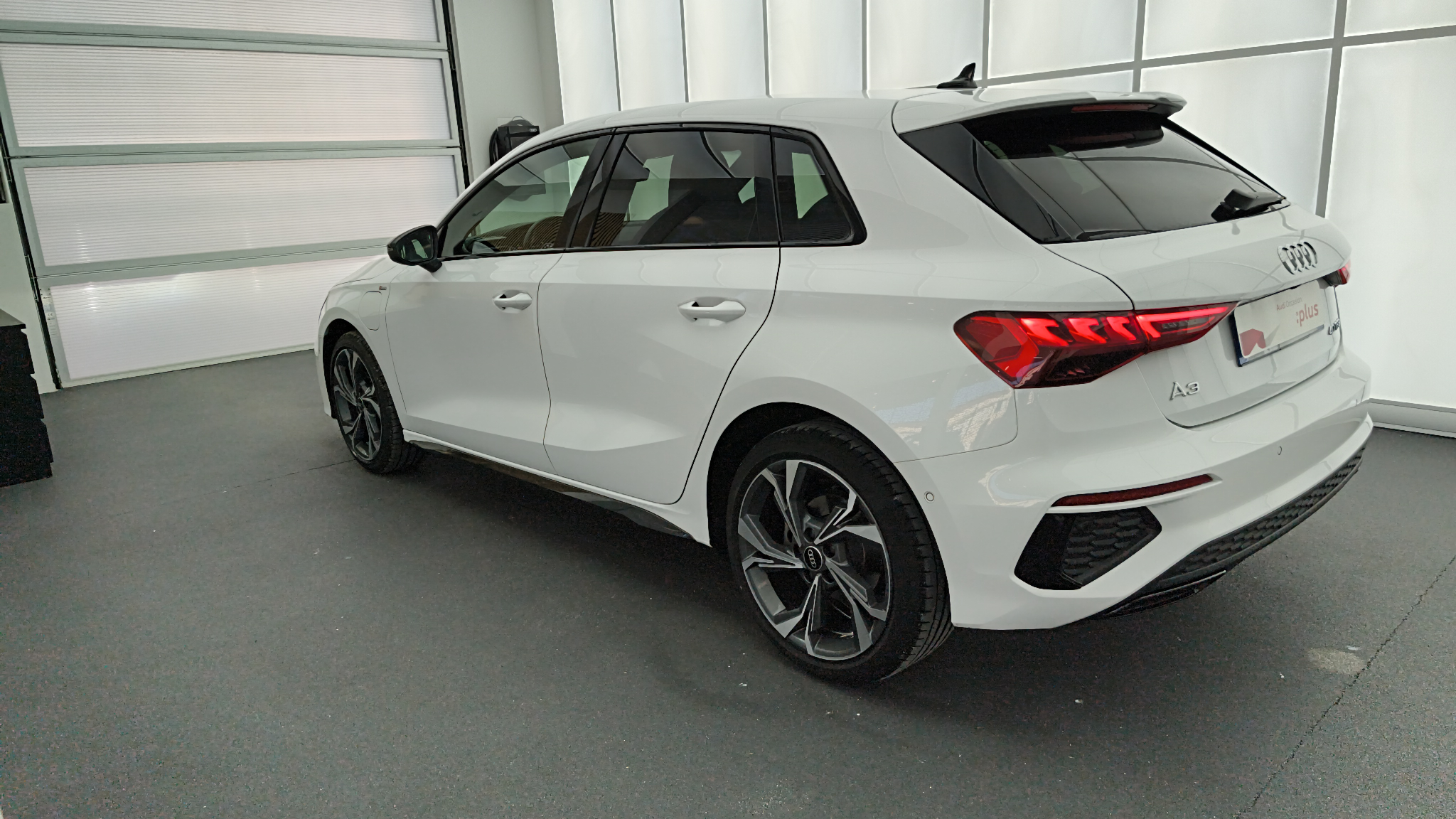 AUDI A3+SPORTBACK 34+ARRIERE+GAUCHE