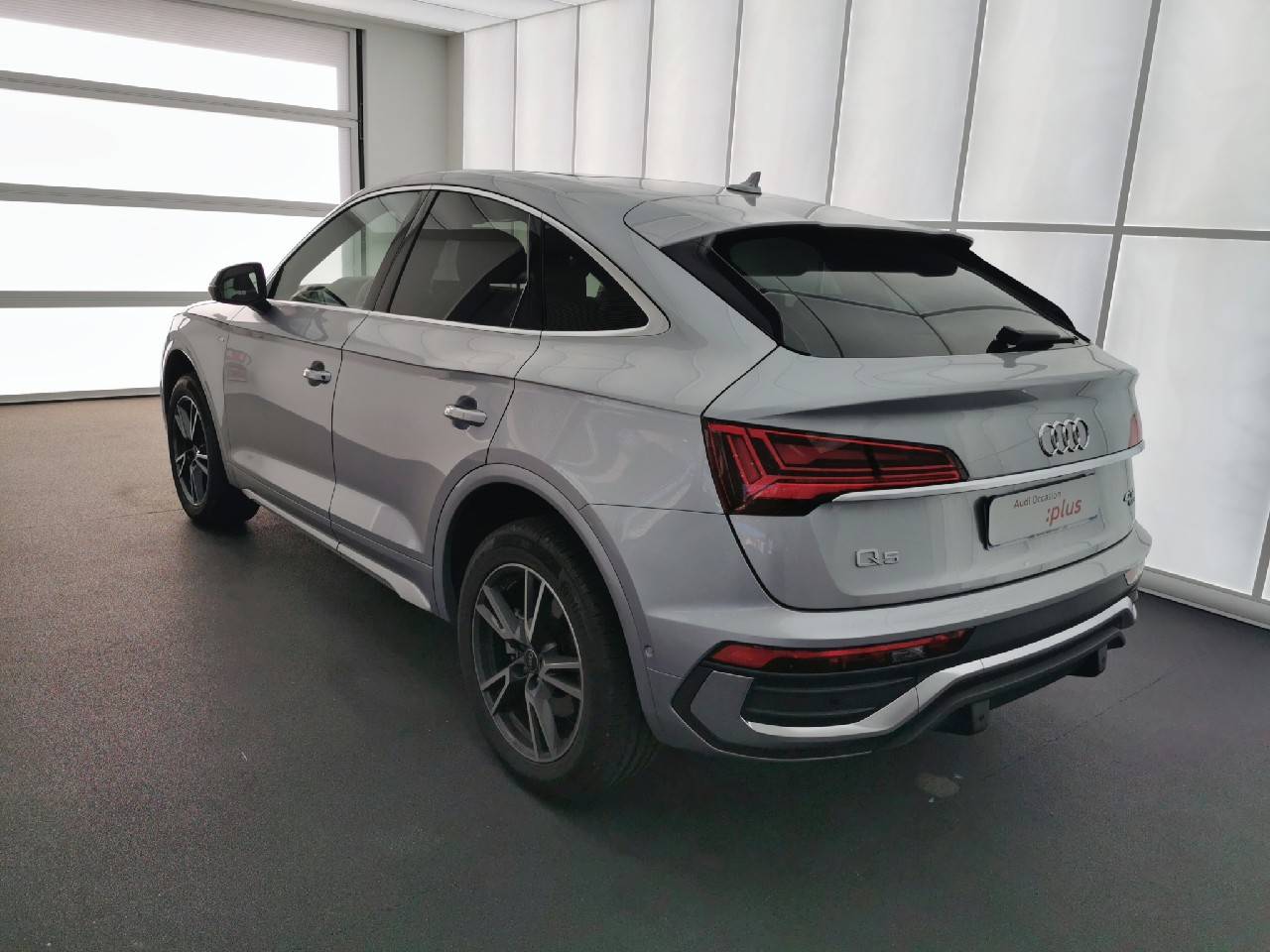 AUDI Q5+SPORTBACK