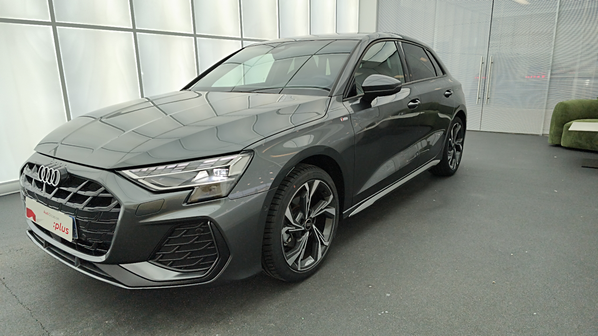 AUDI A3+SPORTBACK 34+AVANT+GAUCHE