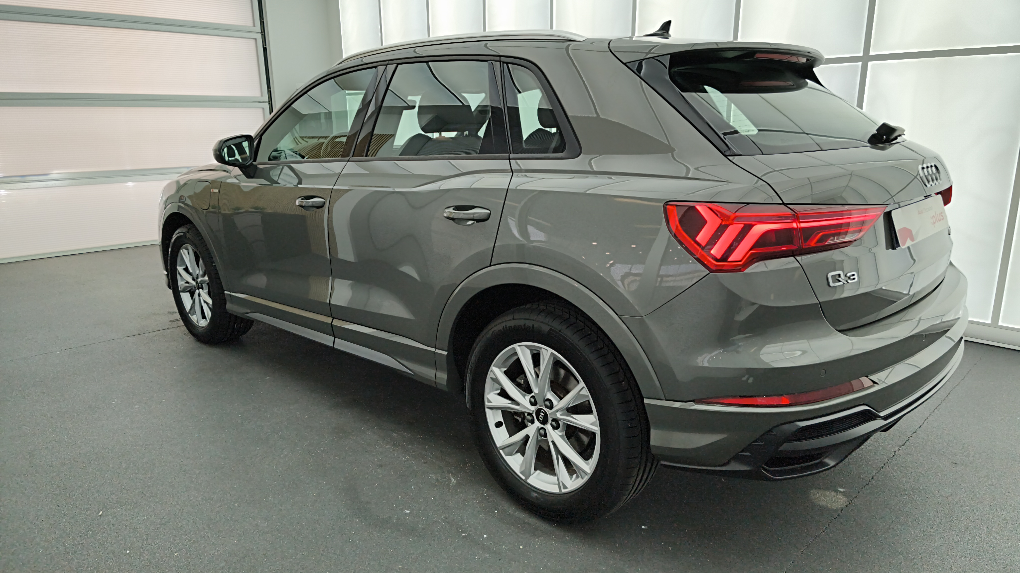 AUDI Q3 34+ARRIERE+GAUCHE