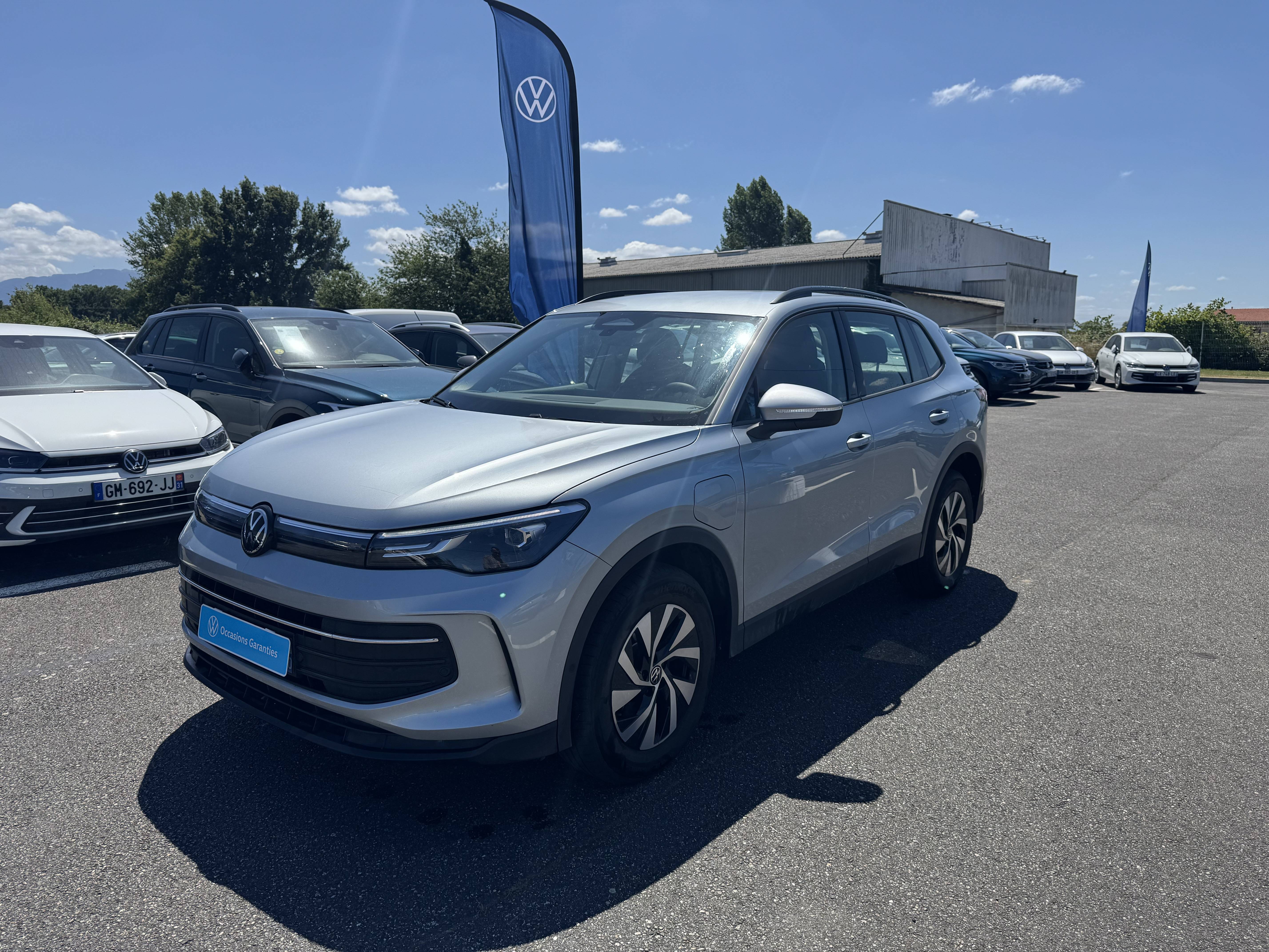 VOLKSWAGEN TIGUAN 34+AVANT+GAUCHE