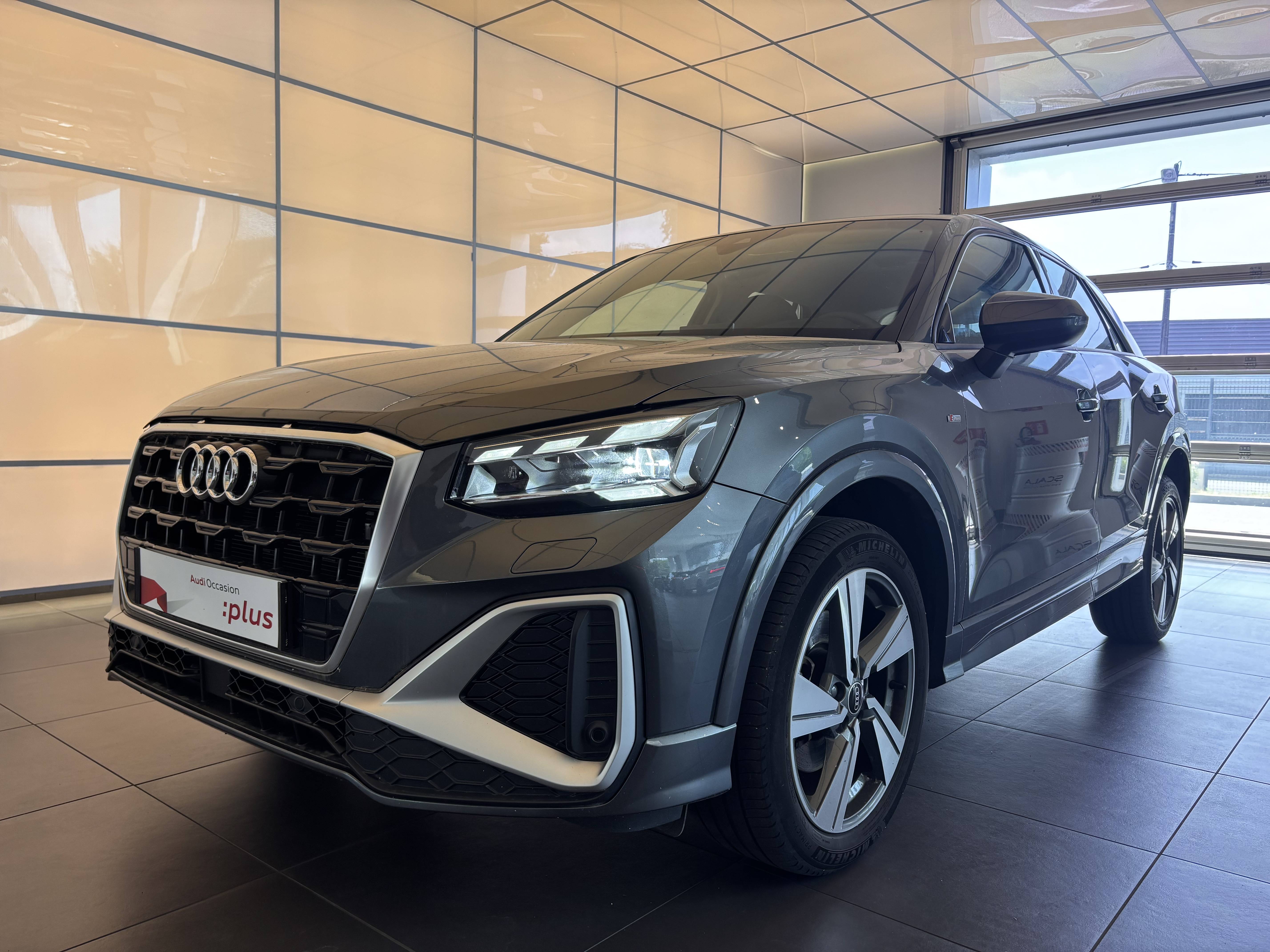 AUDI Q2 34+AVANT+GAUCHE