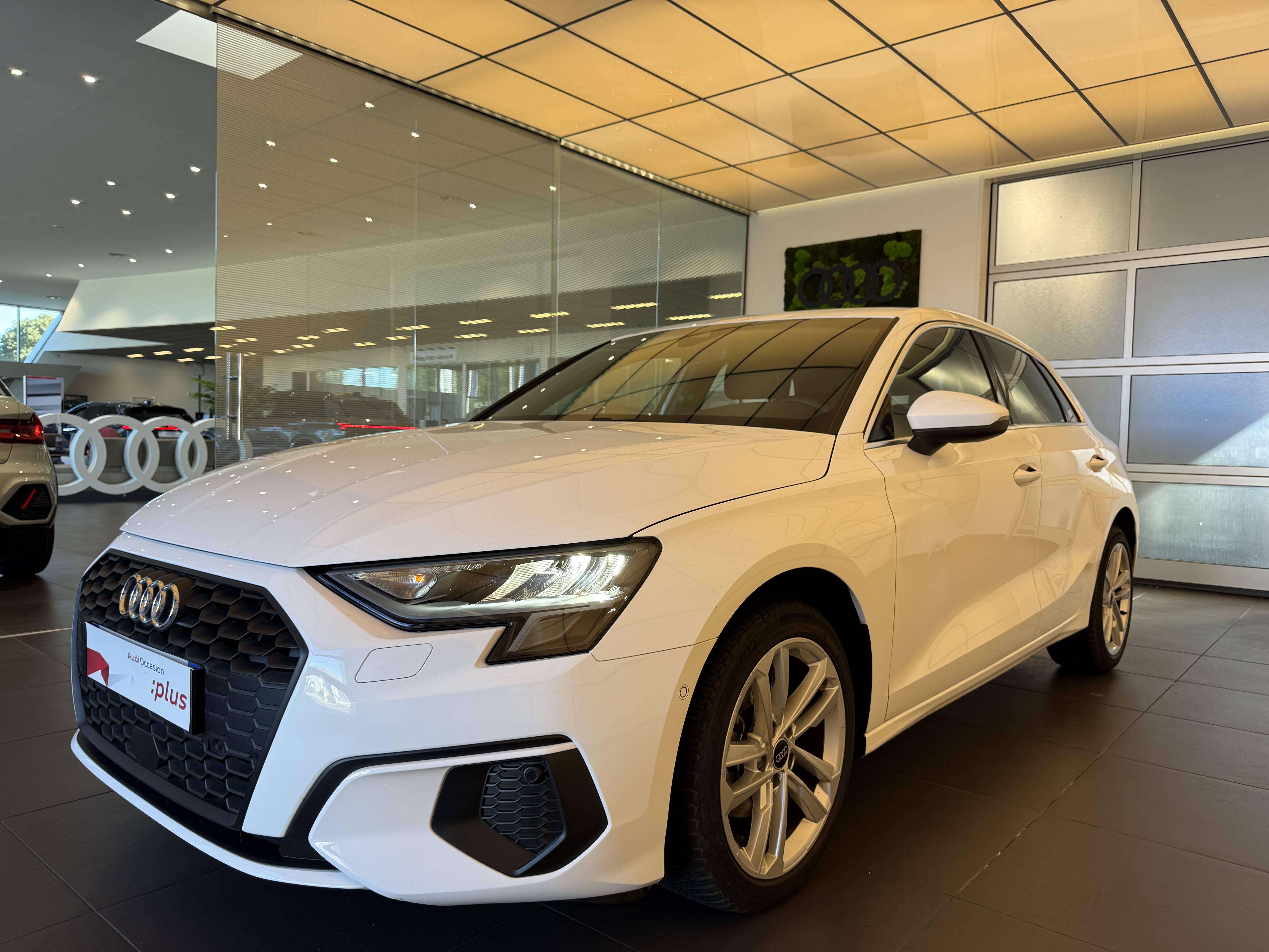 AUDI A3+SPORTBACK 34+AVANT+GAUCHE