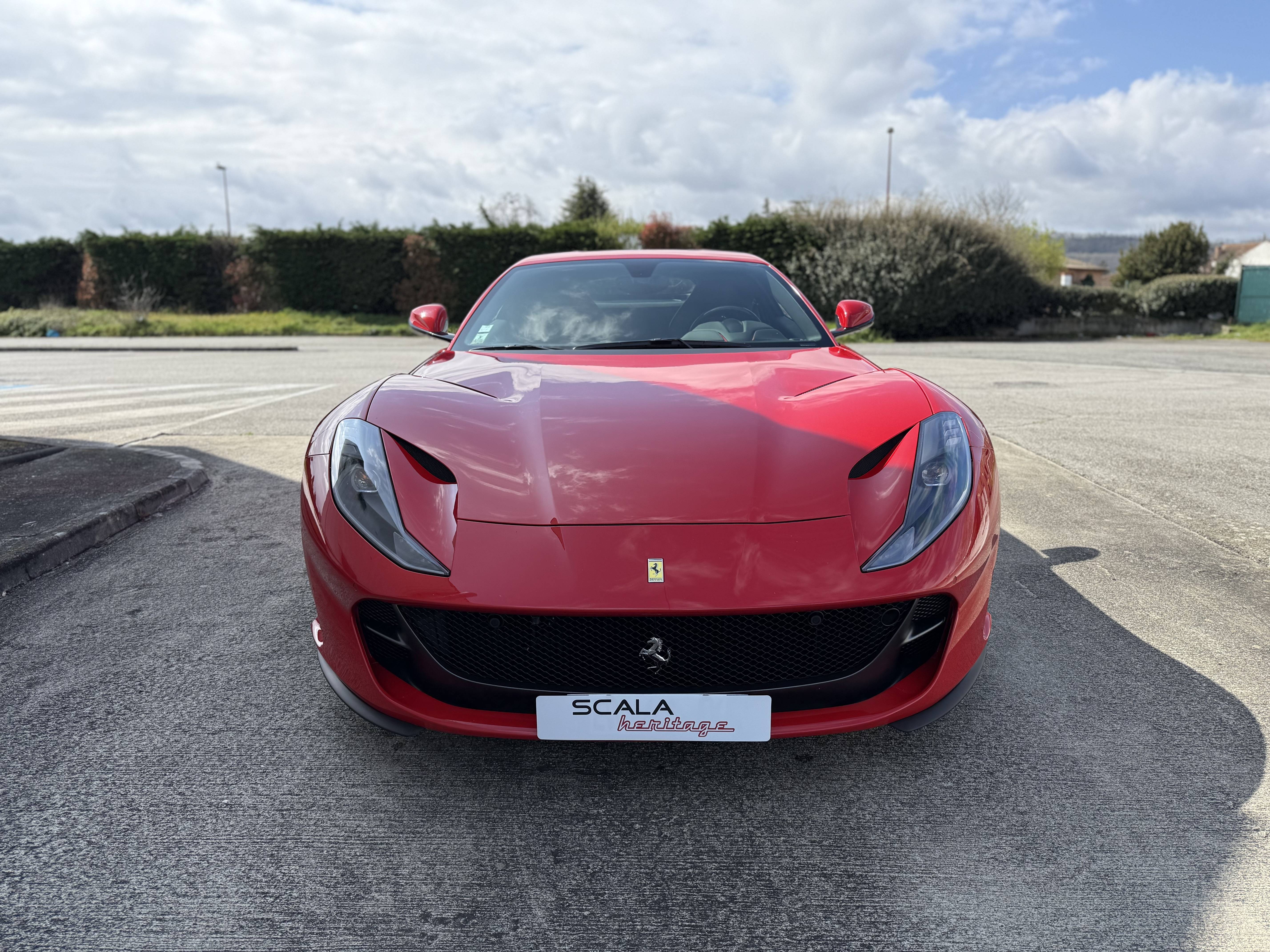 FERRARI 812+SUPERFAST