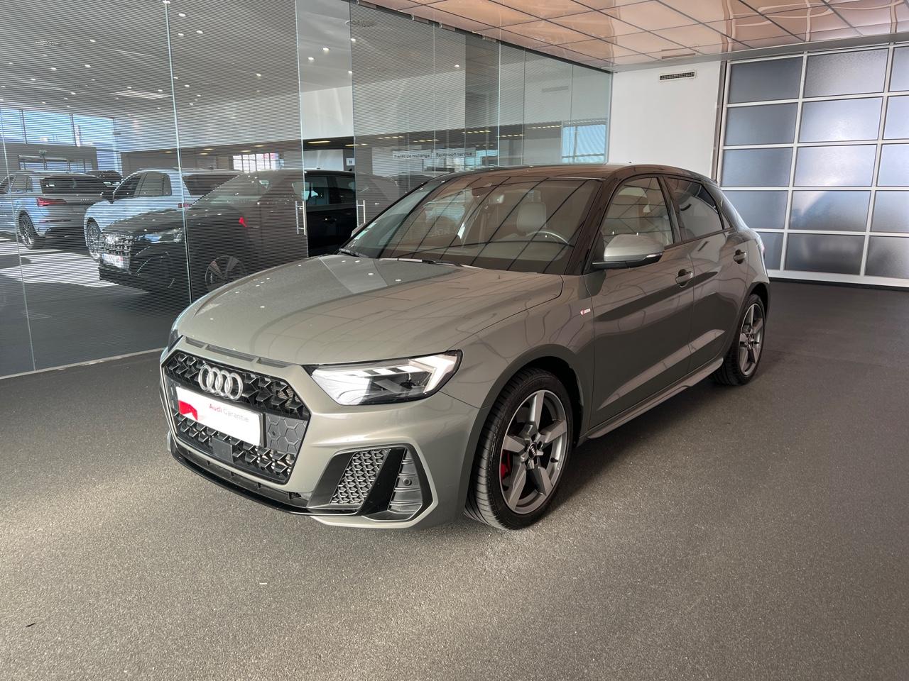 AUDI A1+SPORTBACK 34+AVANT+GAUCHE