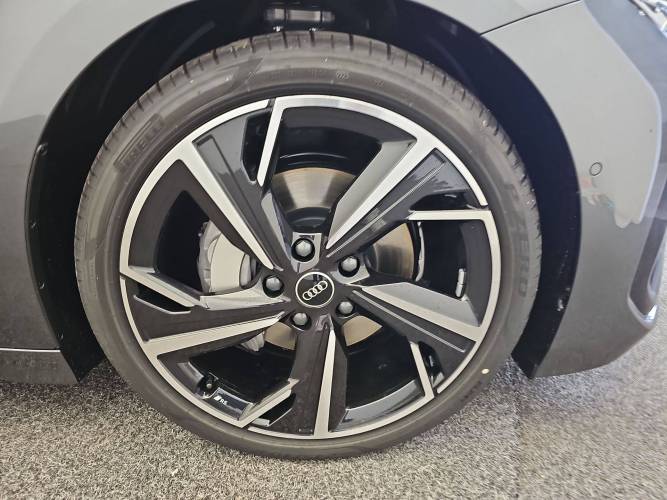 A6 e-tron Avant Performance 367 ch 100 kWh