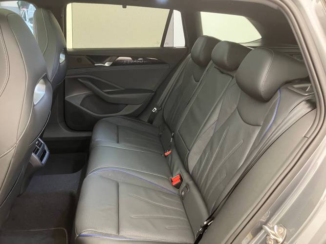 Passat 1.5 eHybrid 272 DSG6