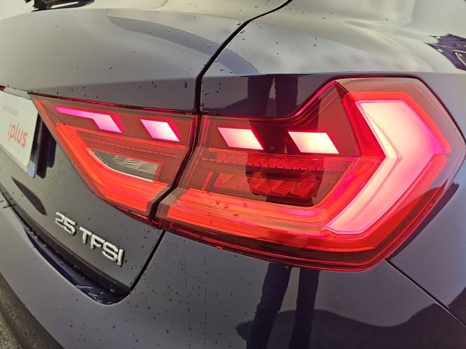 A1 Sportback 25 TFSI 95 ch S tronic 7