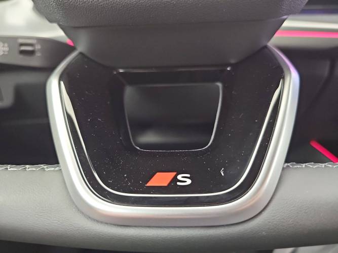 Q3 Sportback e-hybrid 272 ch S tronic 6