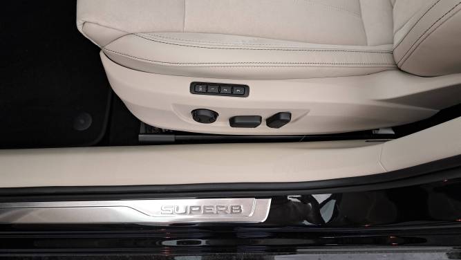 Superb Combi 1.4 TSI PHEV 218 ch DSG6