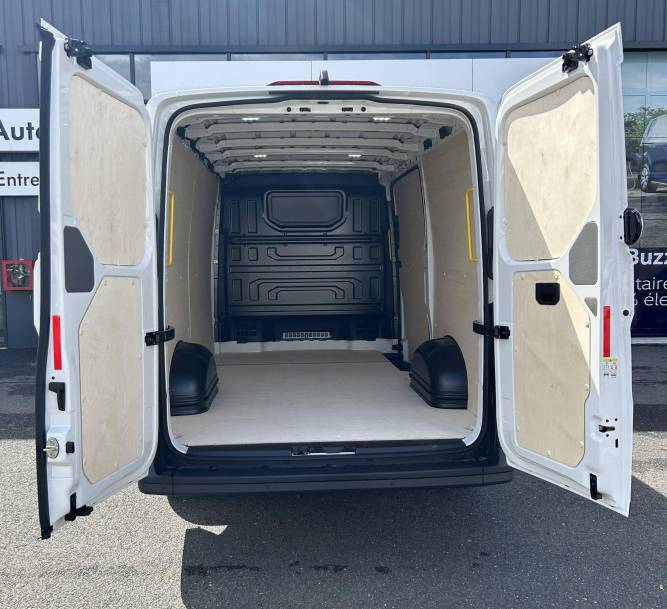 CRAFTER VAN 30 L3H3 2.0 TDI 140 CH