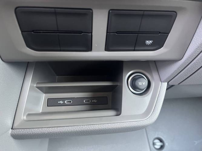 CRAFTER VAN 35 L3H3 2.0 TDI 140 CH