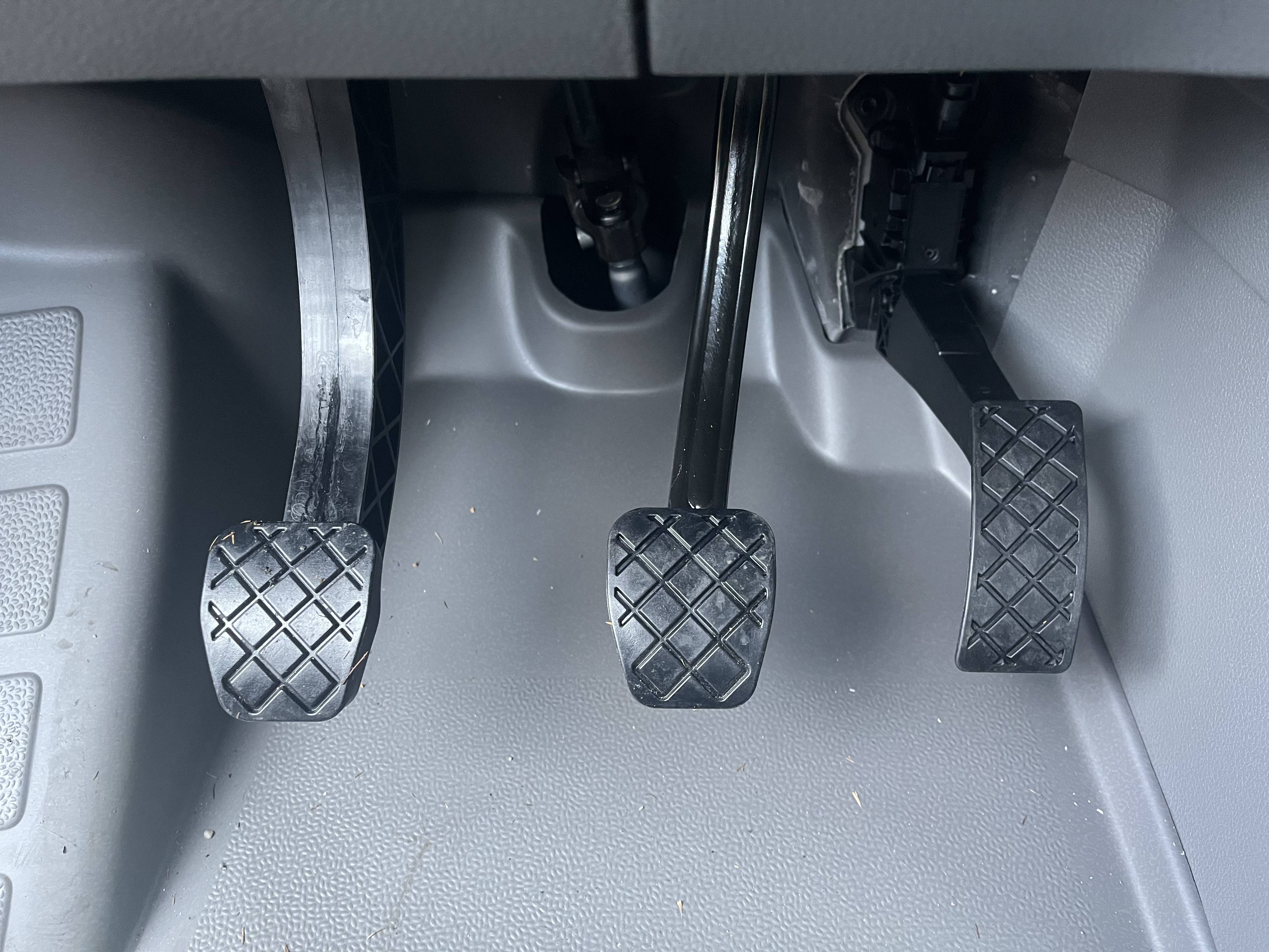 CRAFTER VAN 35 L3H3 2.0 TDI 140 CH