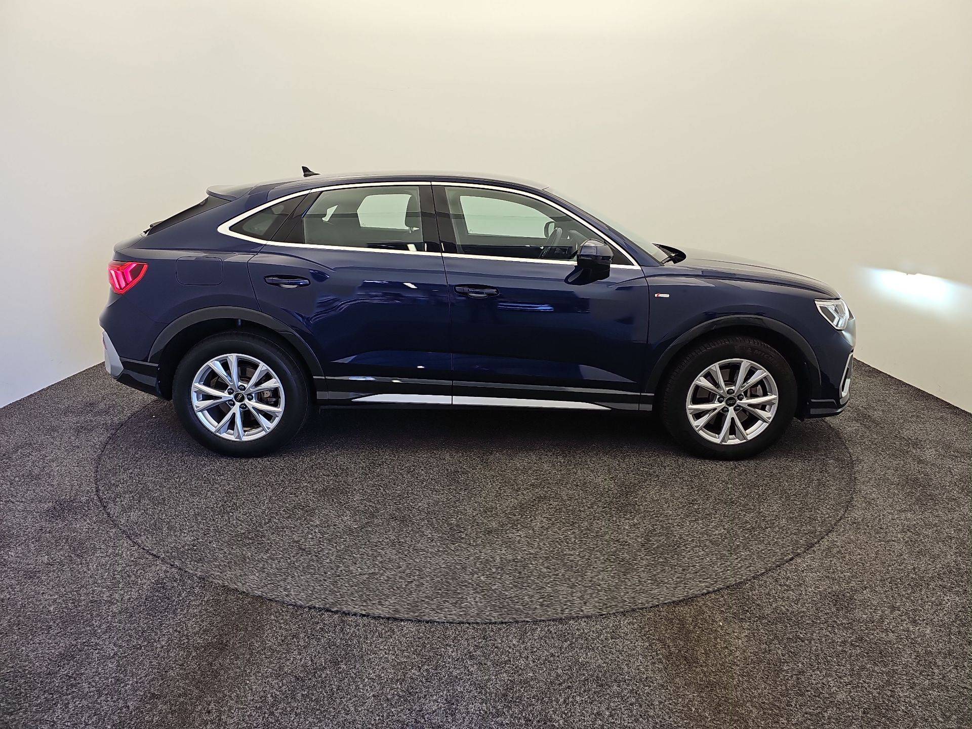 Q3 Sportback 45 TFSIe 245 ch S tronic 6